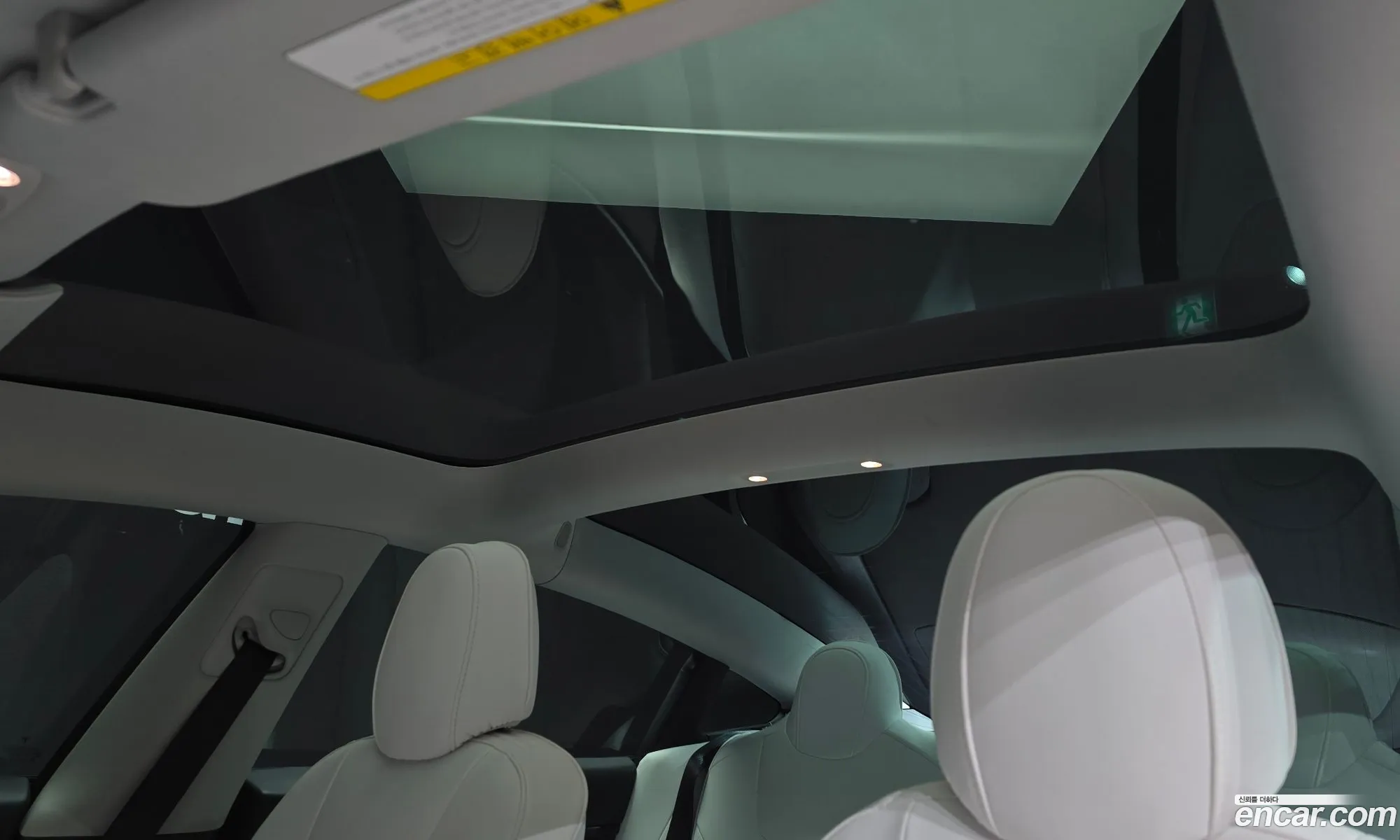 Tesla Model 3 2019 5YJ3E1EB5LF585758 — 25