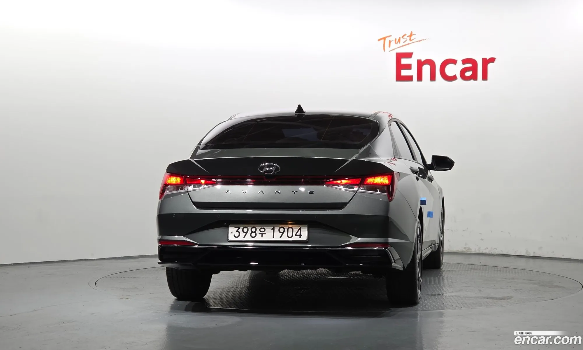 Hyundai Elantra 2021 — 3