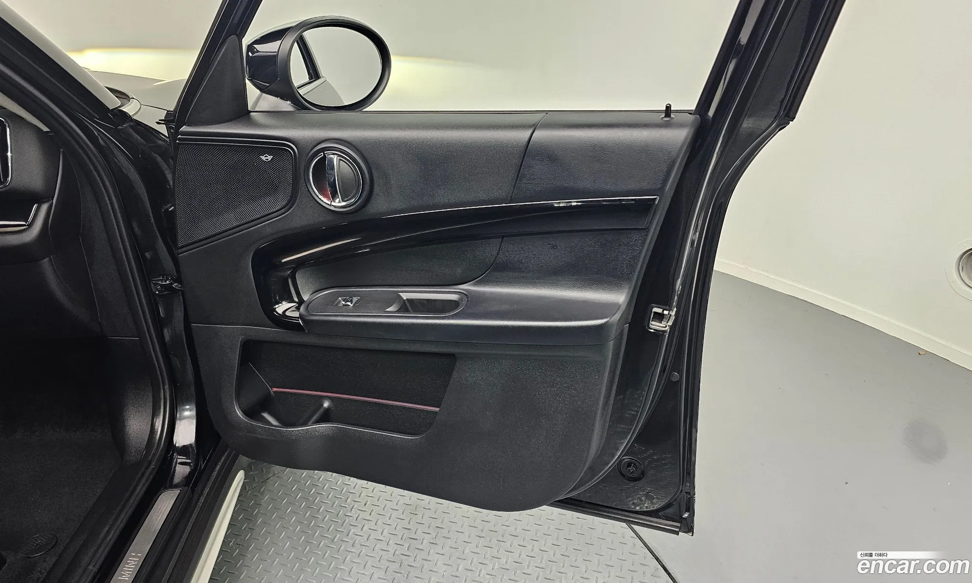 Mini Cooper Countryman 2023 — 28