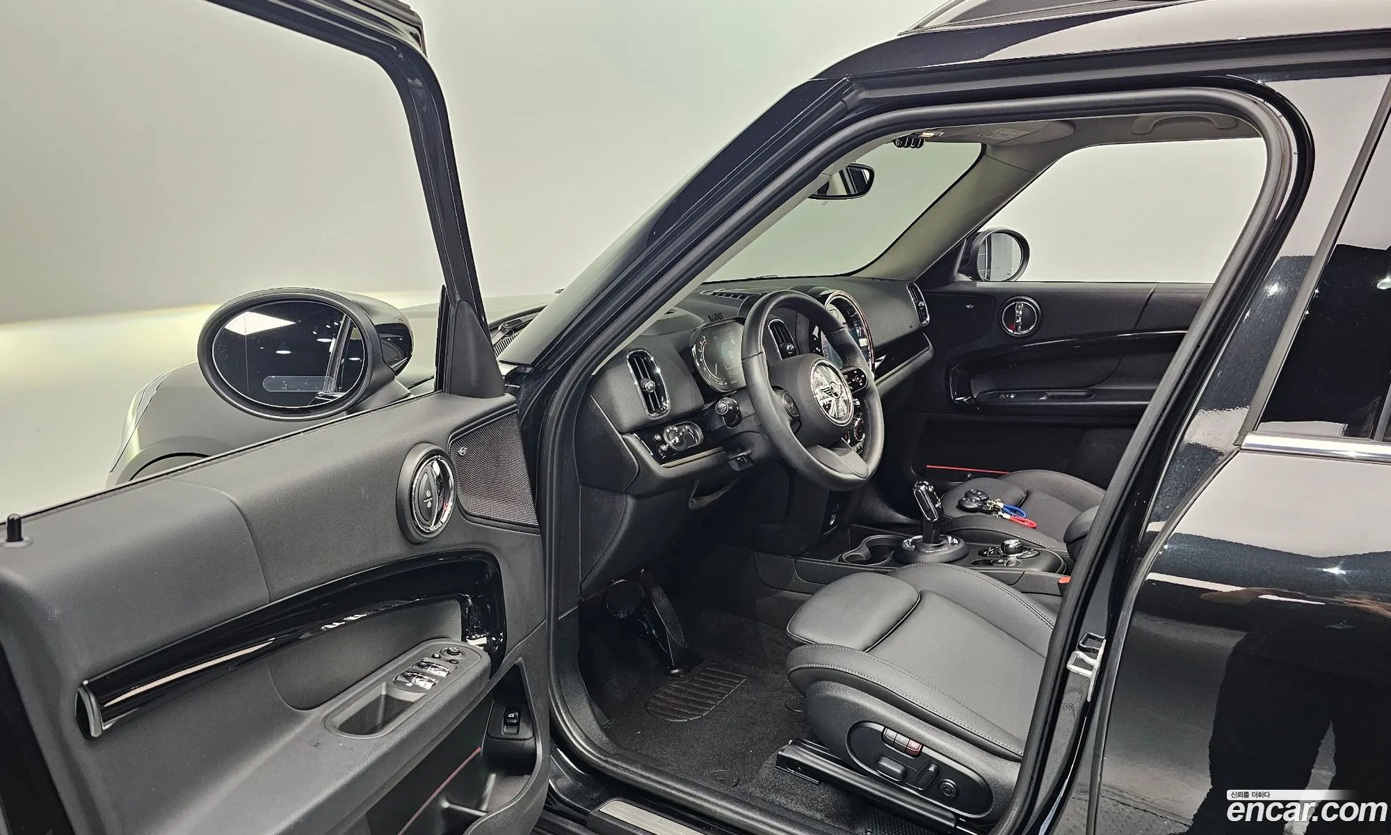 Mini Cooper Countryman 2023 — 10