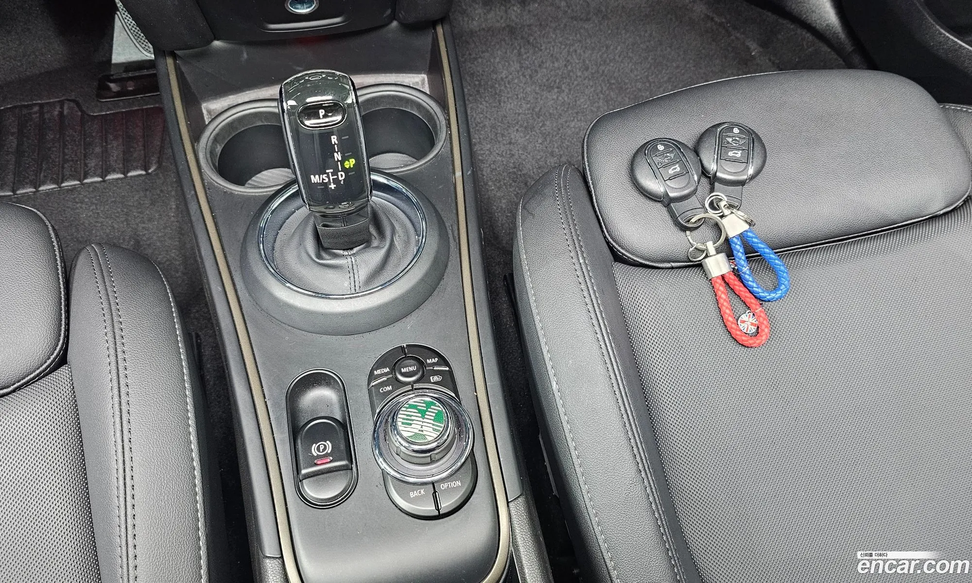 Mini Cooper Countryman 2023 — 23