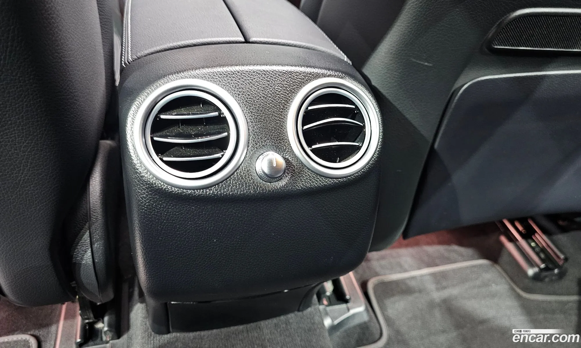 Mercedes-Benz GLC-Class X253 2023 — 28