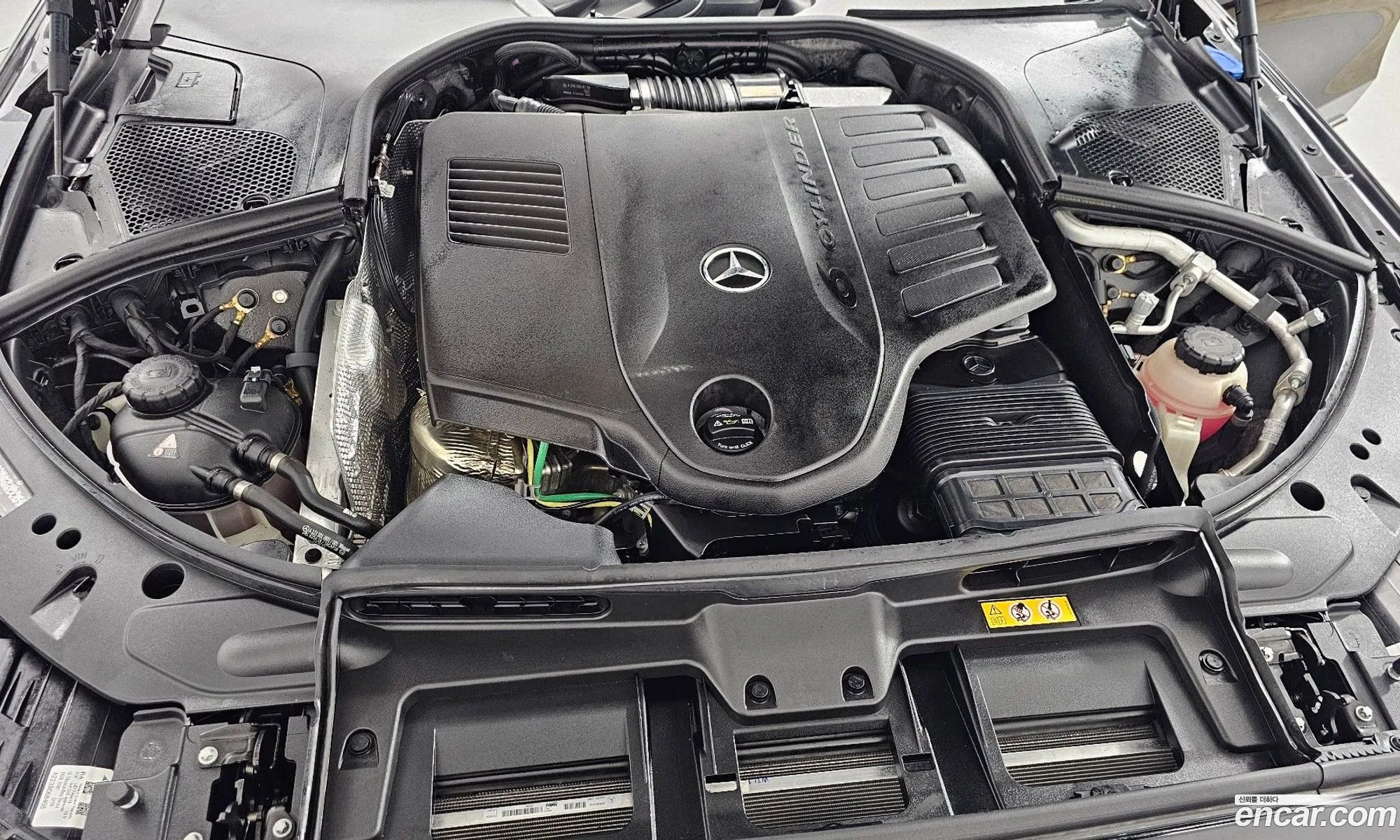 Mercedes-Benz S-Class W223 2025 — 12