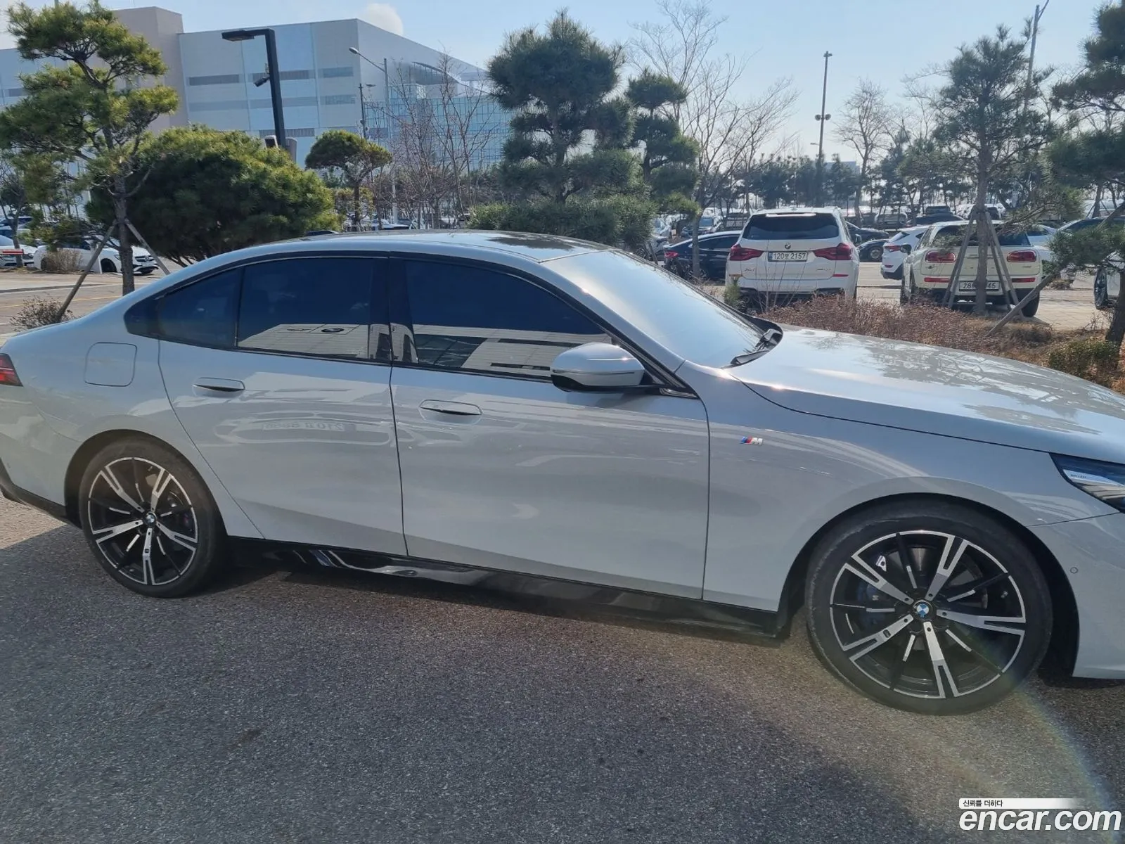 BMW 5 Series 2024 — 8