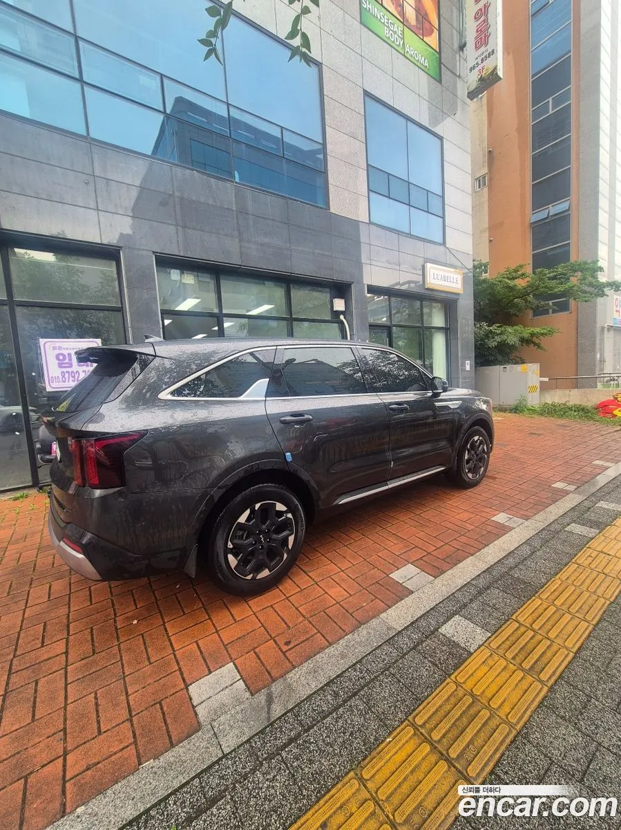 Kia Sorento 2025 — 4