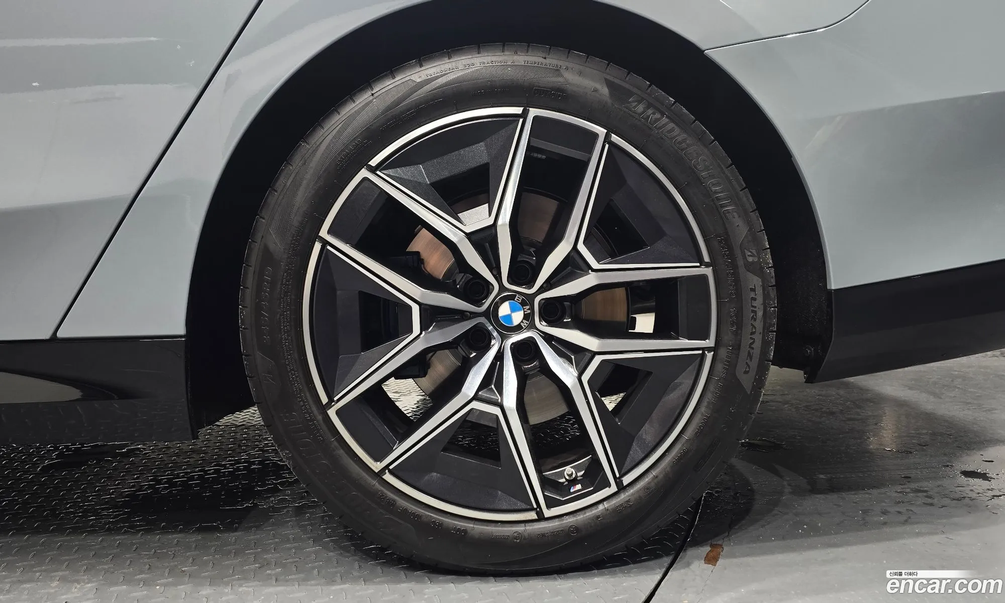 BMW 5 Series 2025 — 2