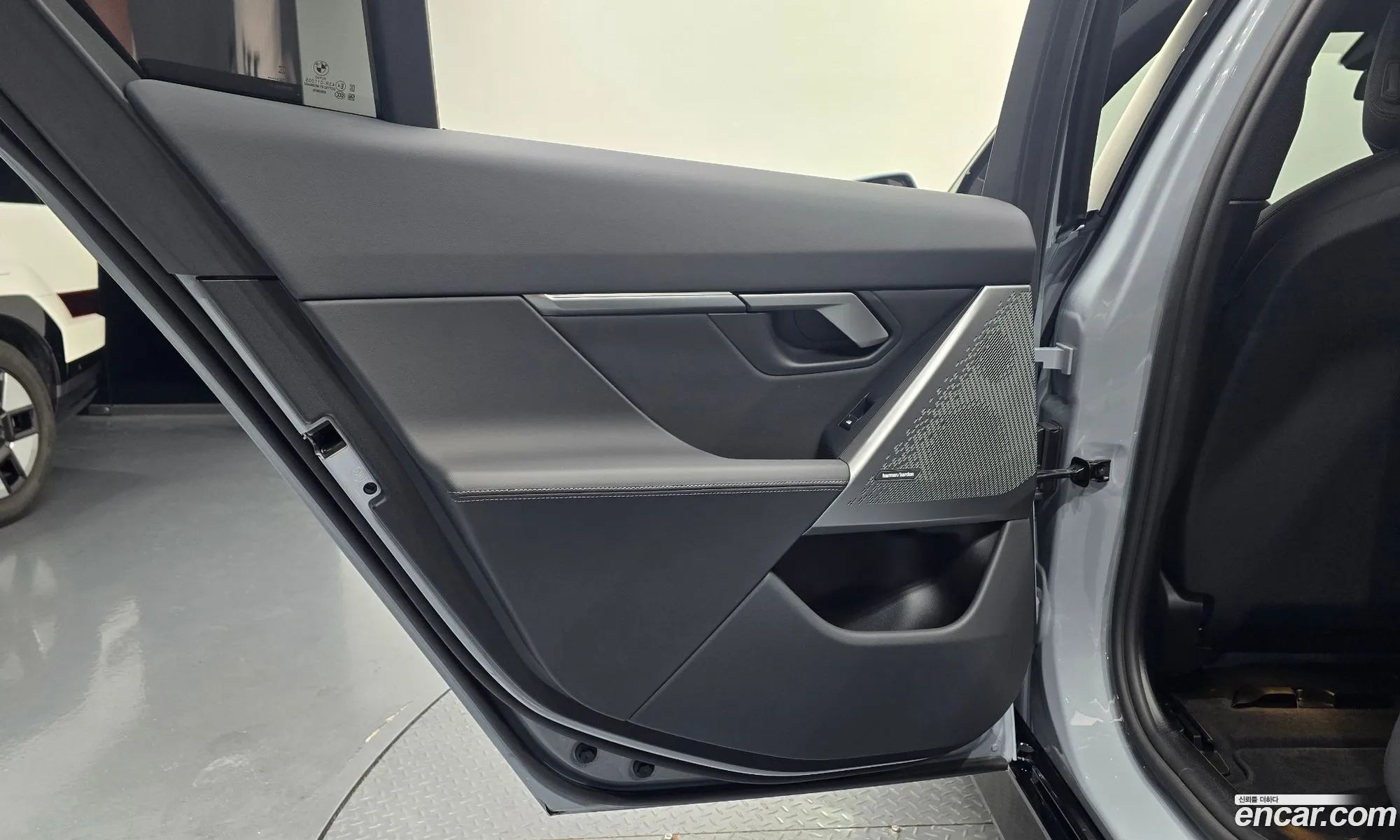 BMW 5 Series 2025 — 30