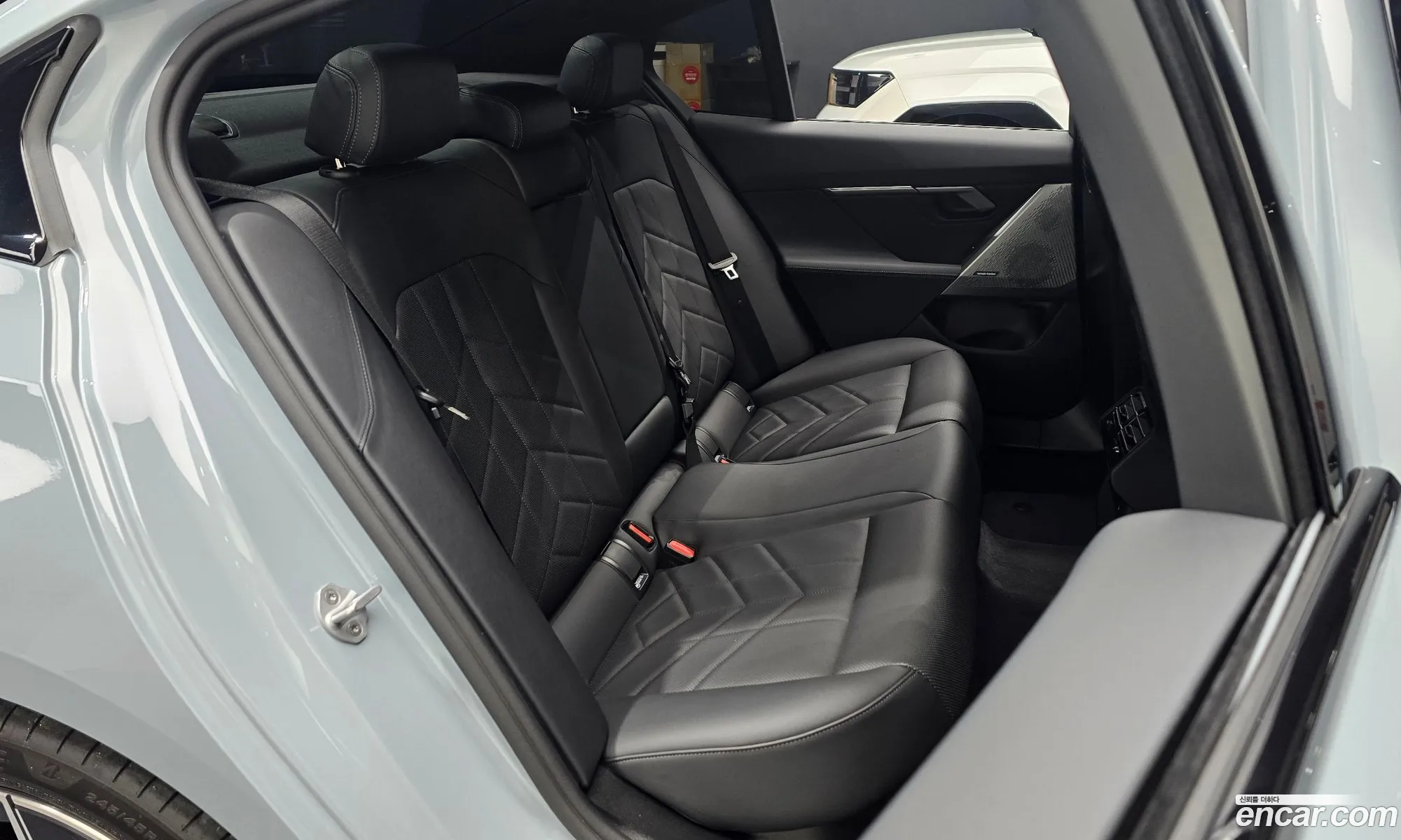 BMW 5 Series 2025 — 12