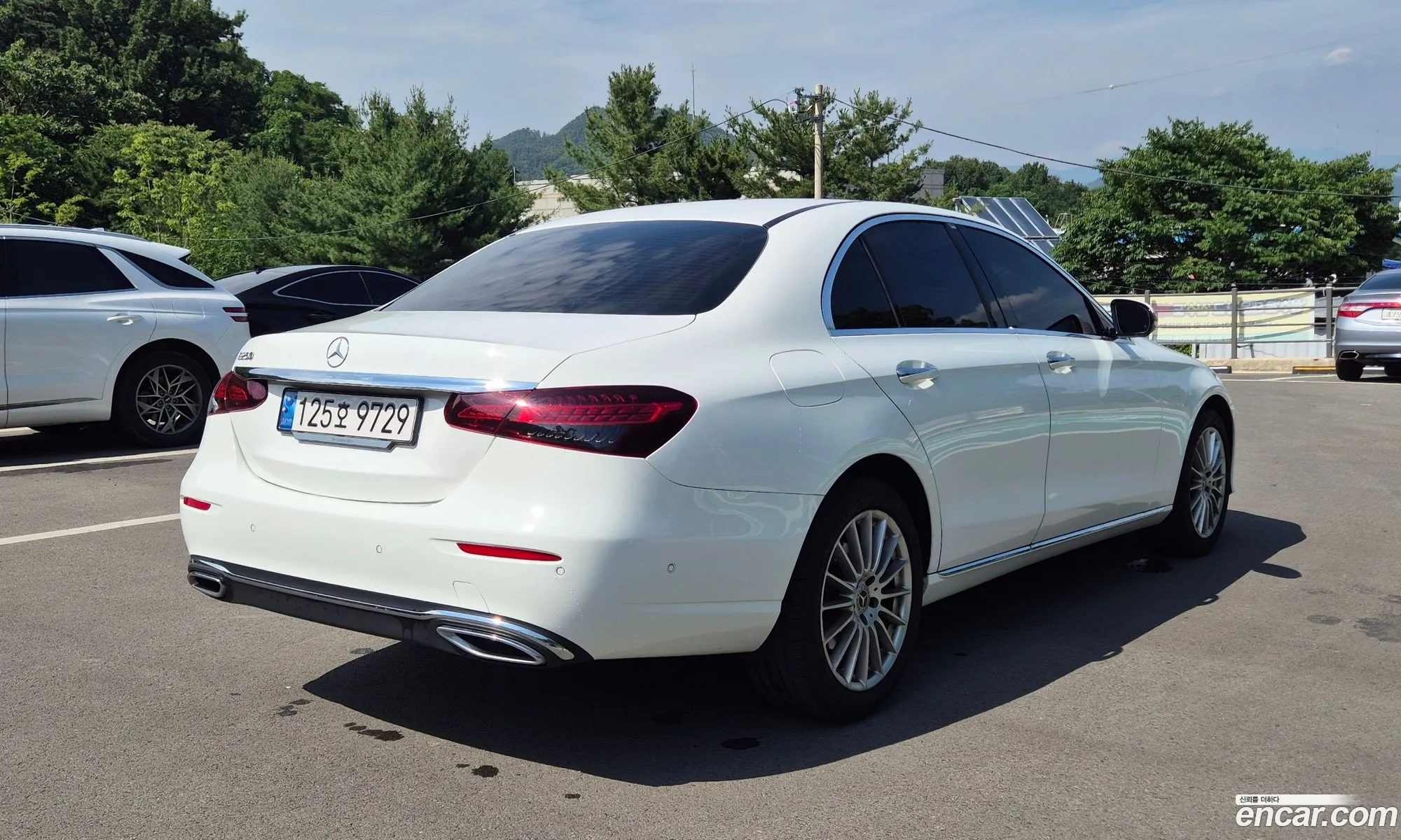 Mercedes-Benz E-Class W213 2023 — 19