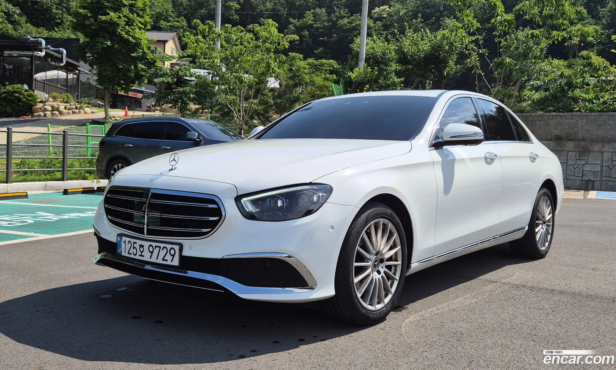 Mercedes-Benz E-Class W213 2023 — 11
