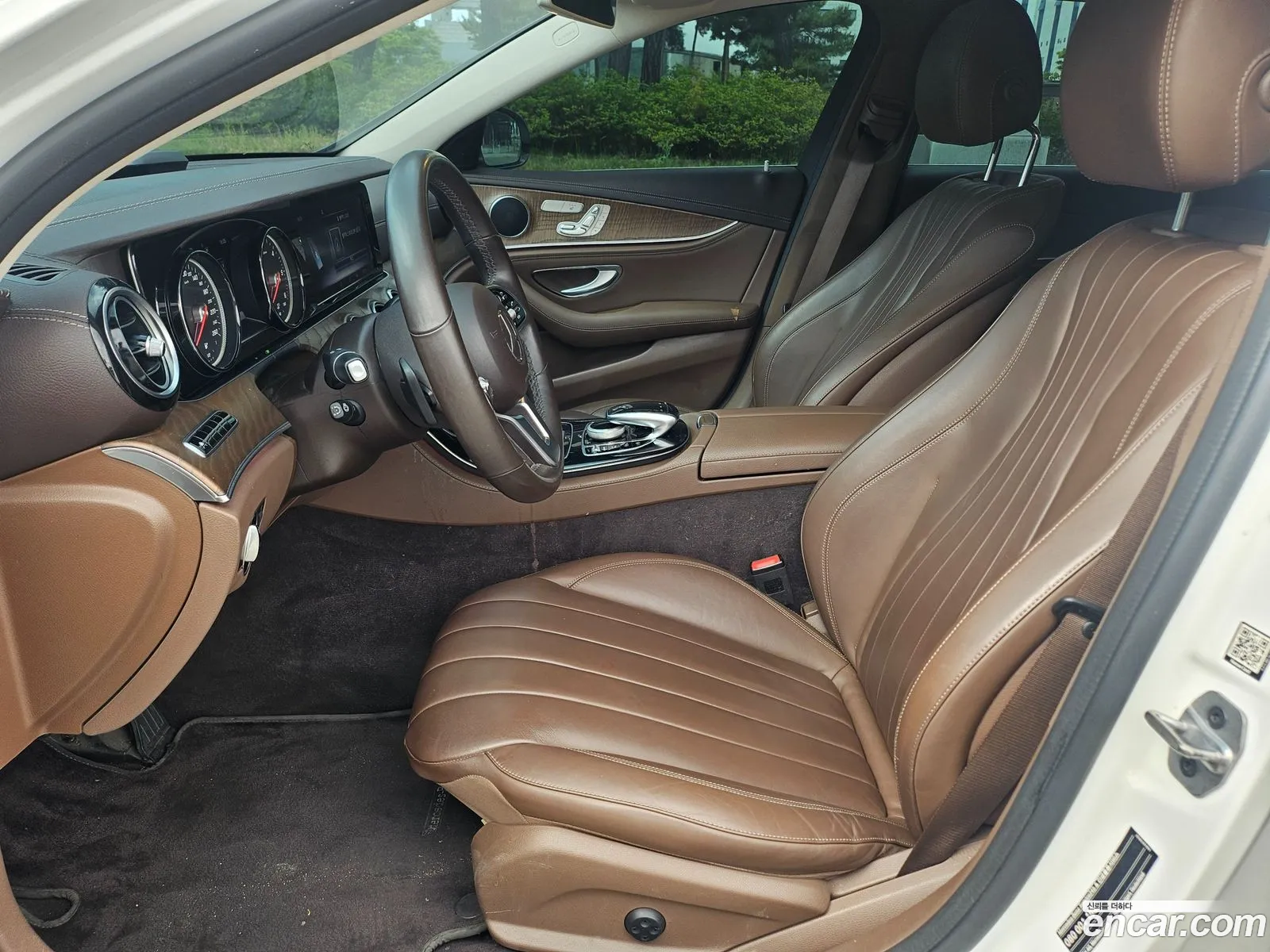 Mercedes-Benz E-Class W213 2019 — 17