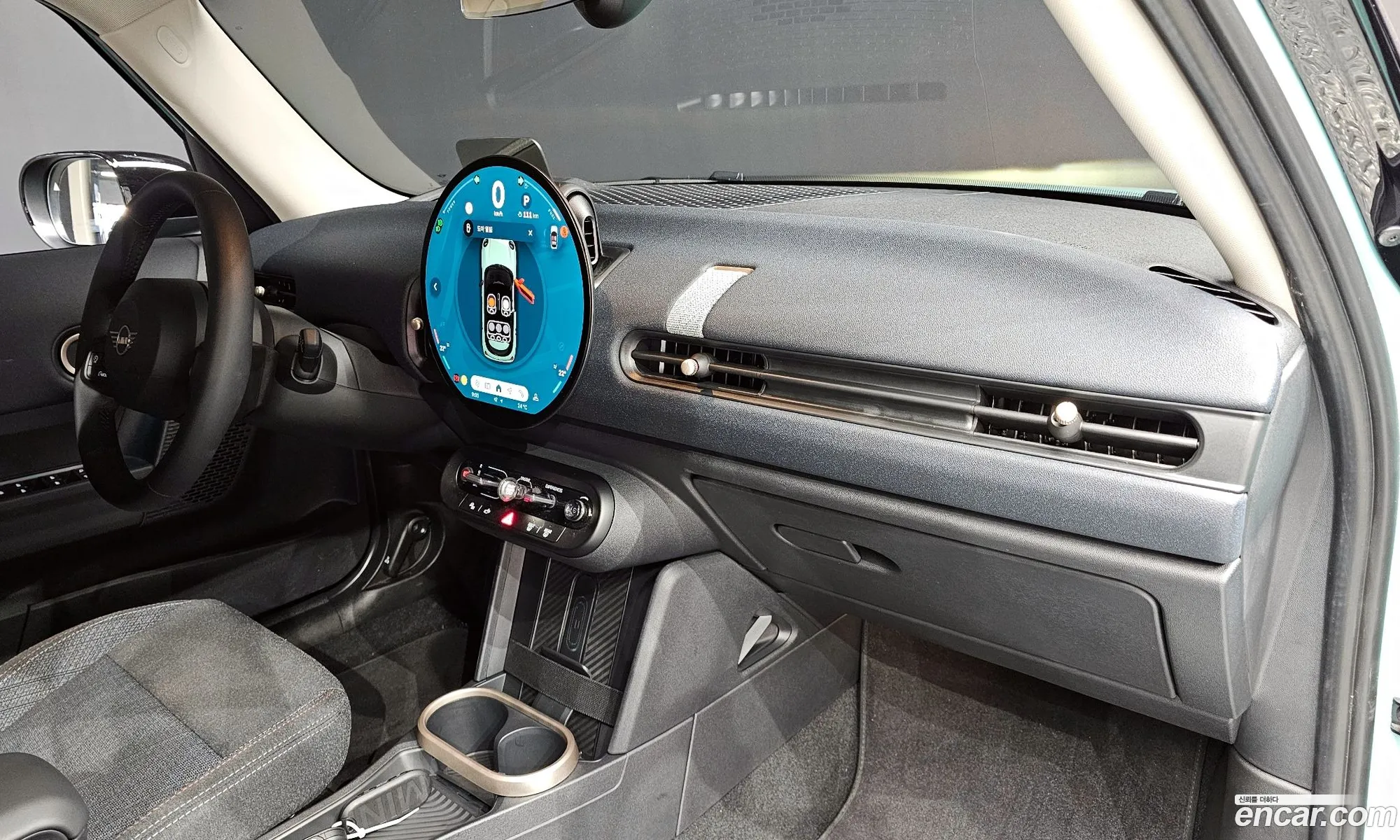 Mini Cooper C 2025 WMW61GD04S2X36065 — 10
