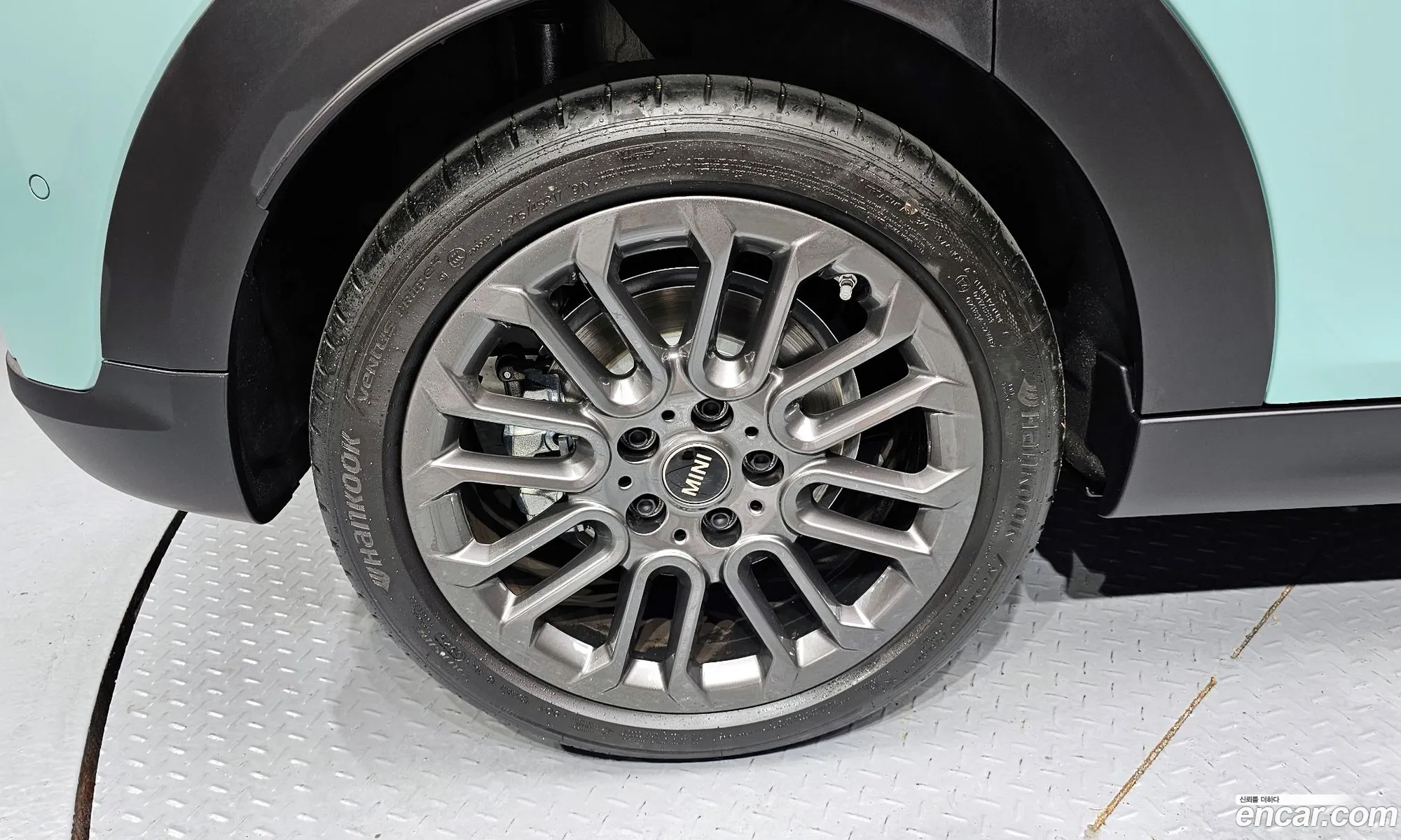 Mini Cooper C 2025 WMW61GD04S2X36065 — 3