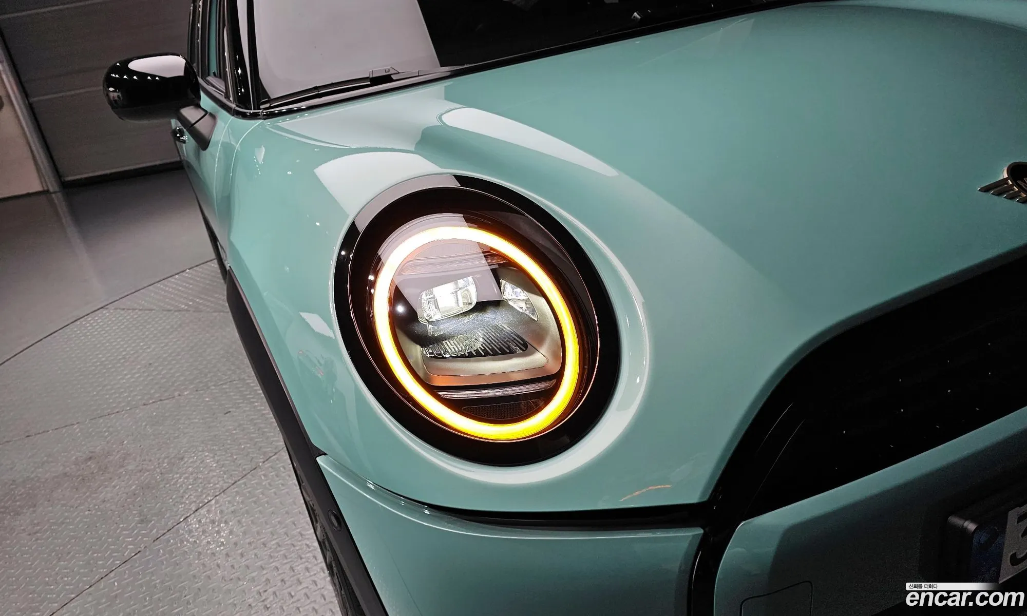 Mini Cooper C 2025 WMW61GD04S2X36065 — 12