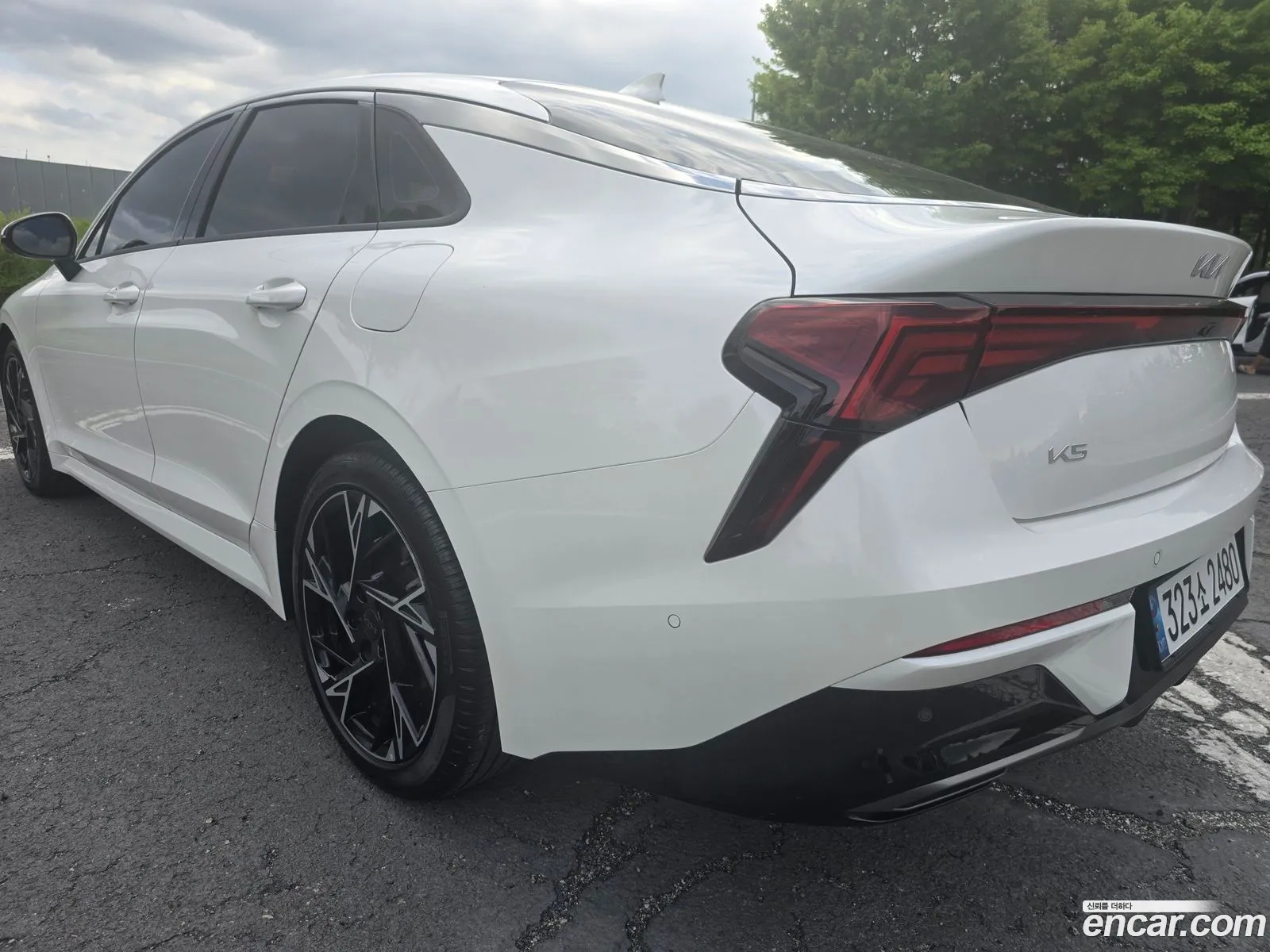 Kia K5 Hybrid 2024 — 2