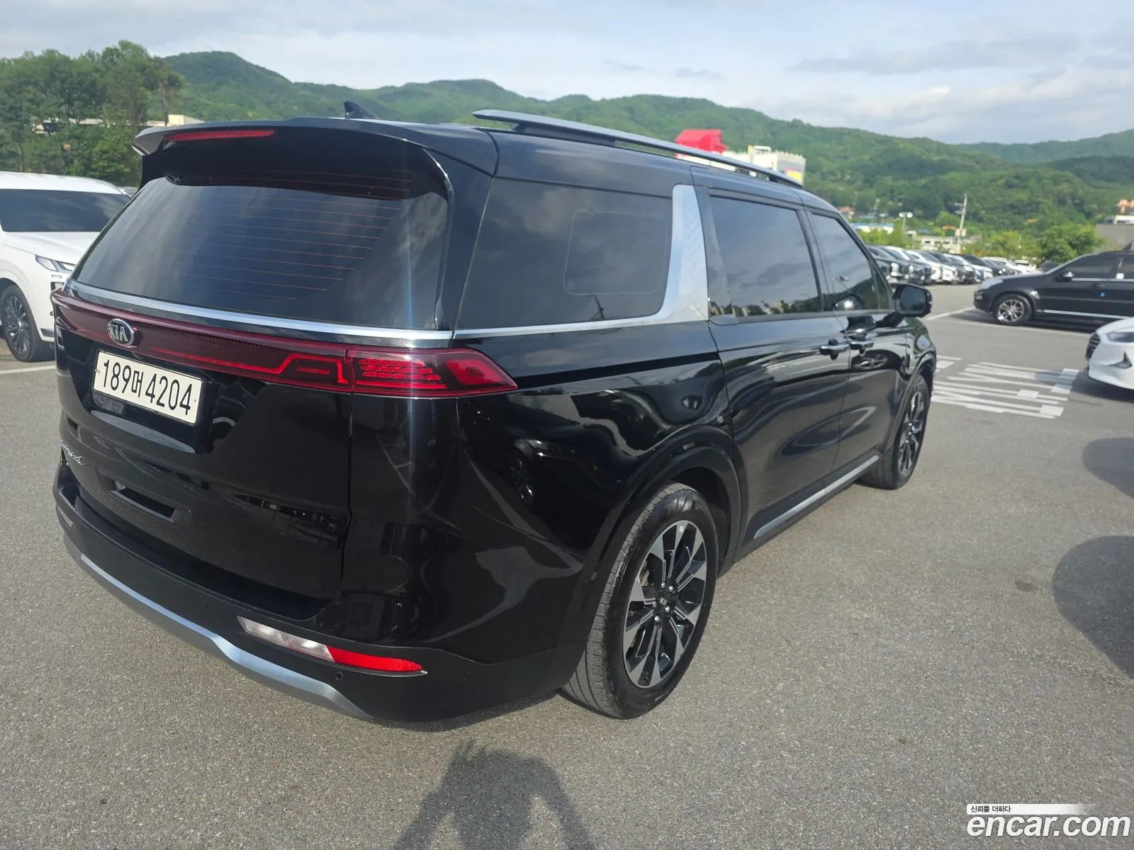 Kia Carnival 2021 — 4