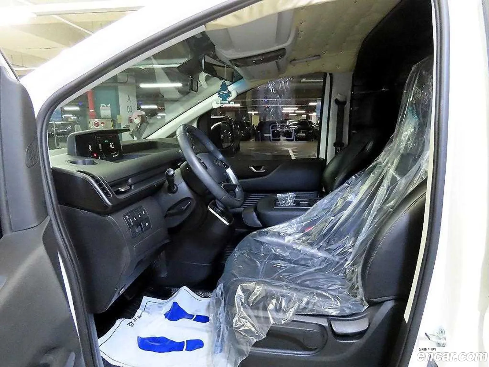 Hyundai Staria 2023 — 4