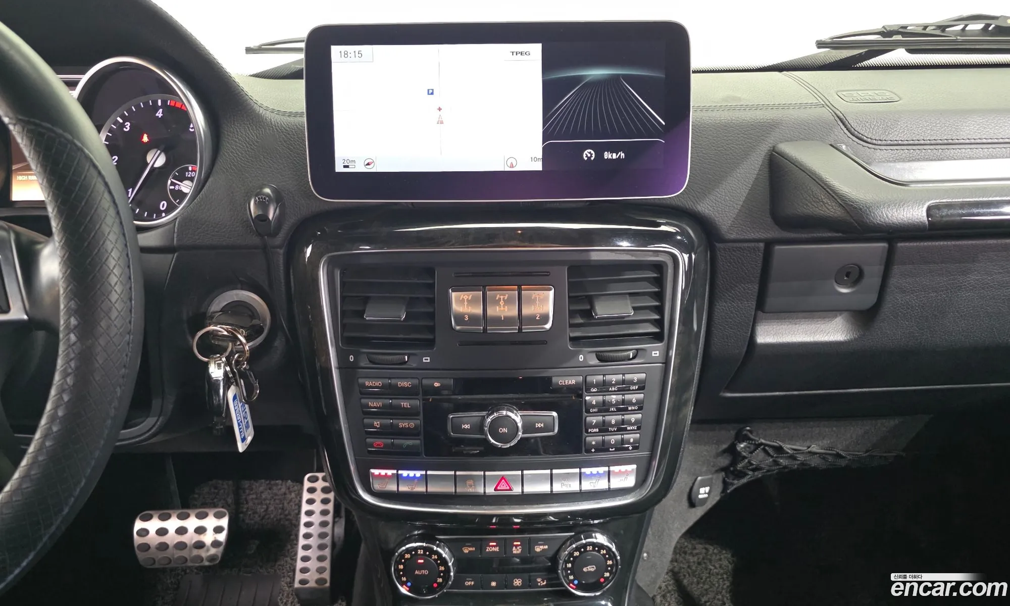 Mercedes-Benz G-Class W463 2015 — 17
