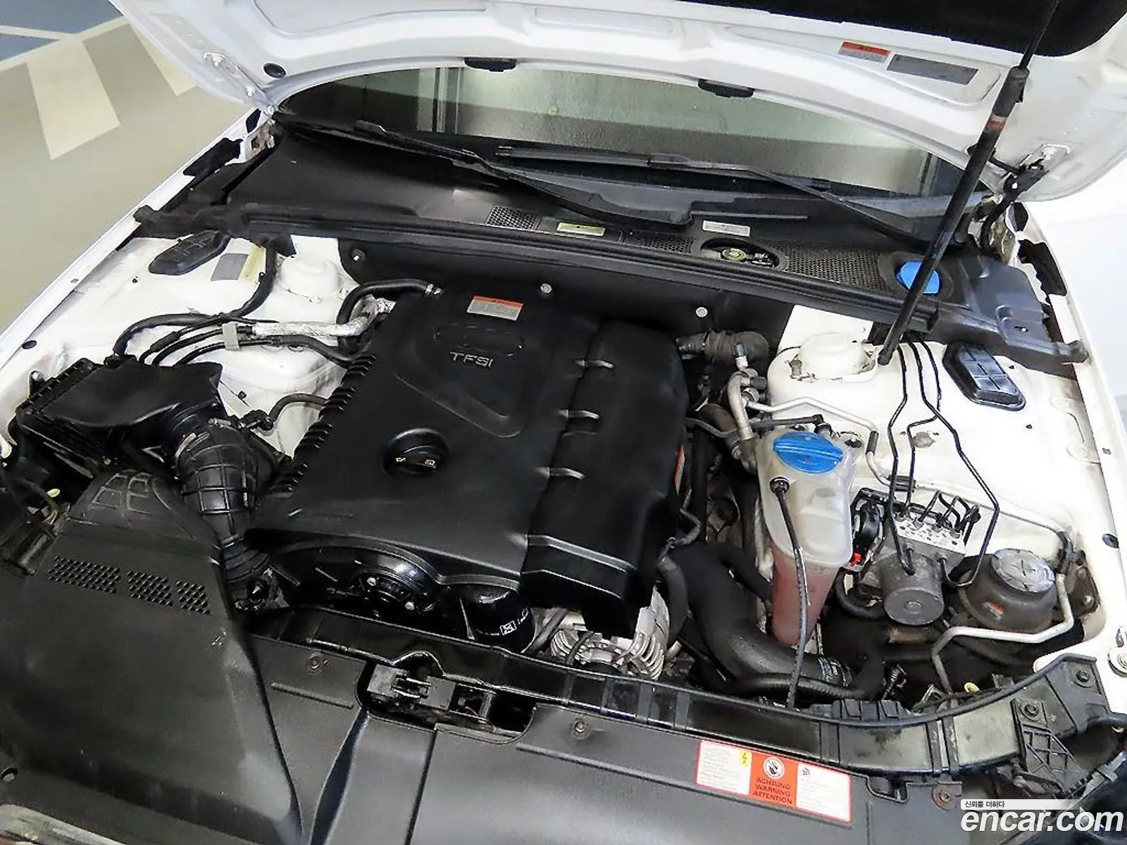 Audi A4 2009 — 8