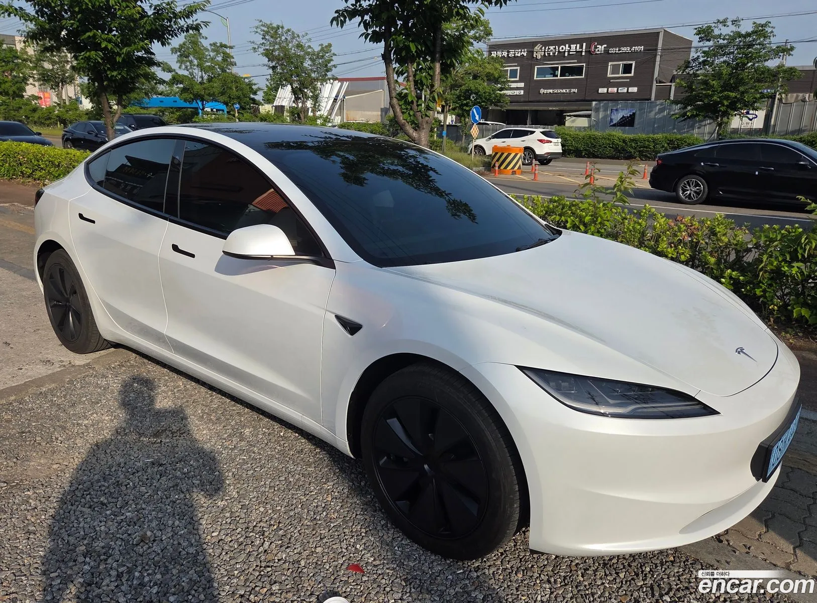 Tesla Model 3 2025 — 3