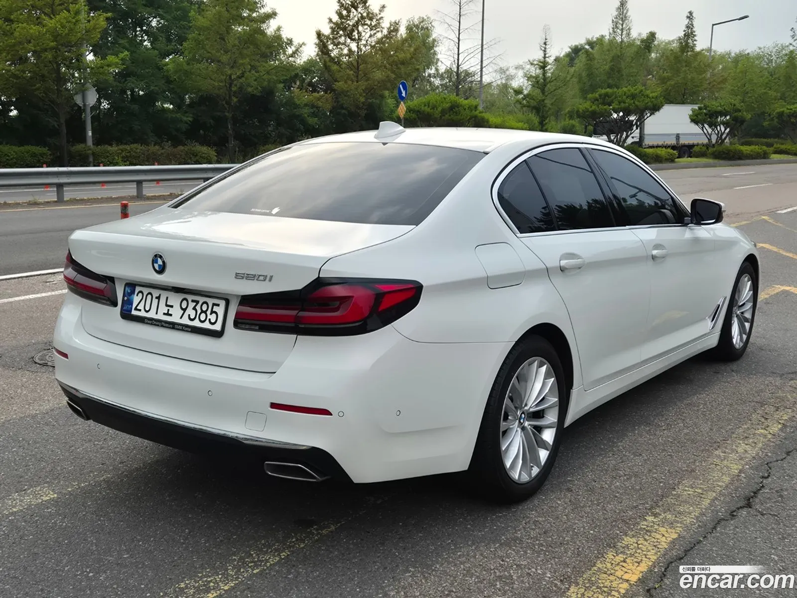 BMW 5 Series 2023 — 6