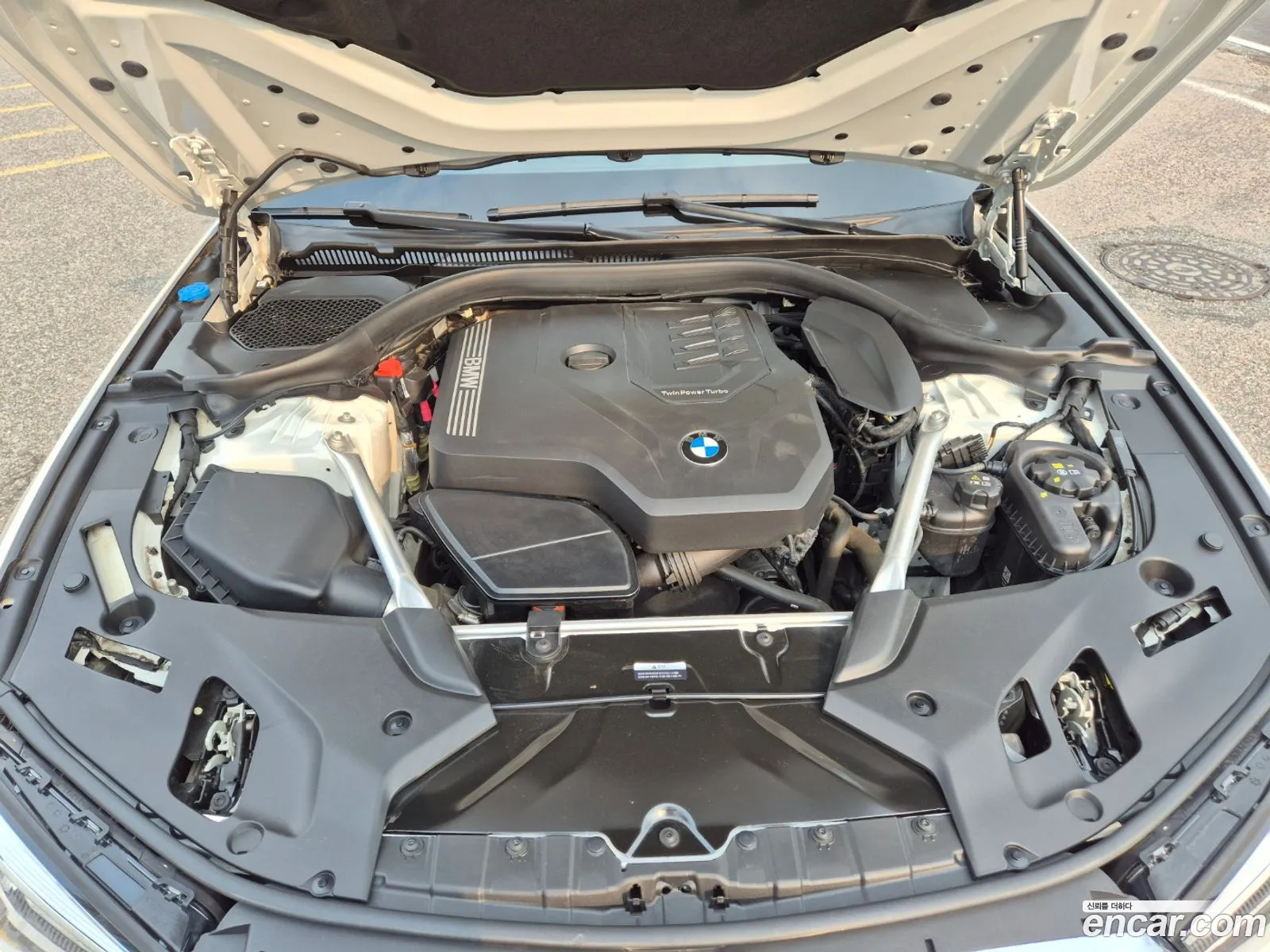 BMW 5 Series 2023 — 9