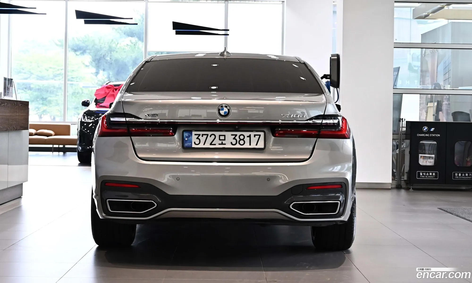 BMW 7 Series 2020 — 10