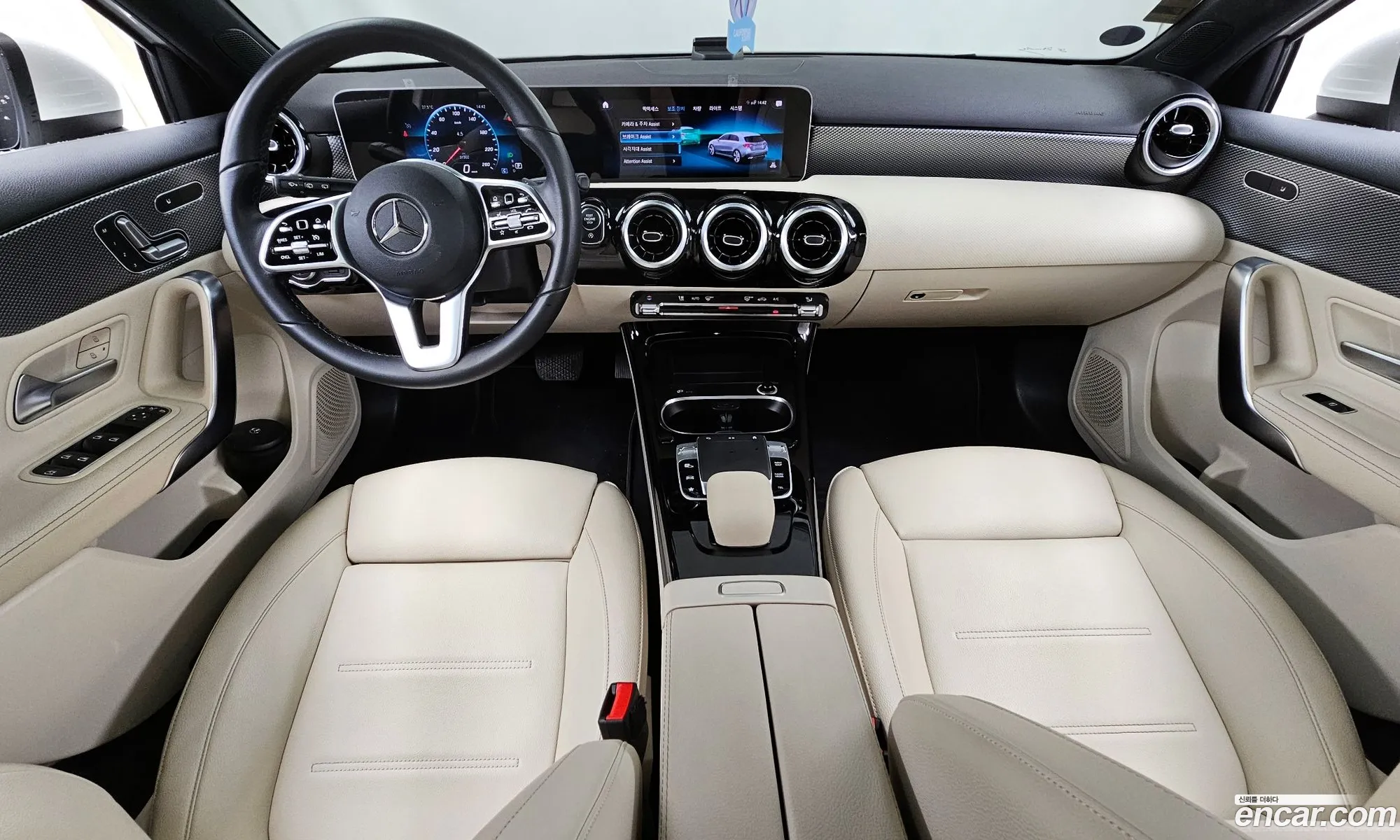 Mercedes-Benz A-Class W177 2019 — 22