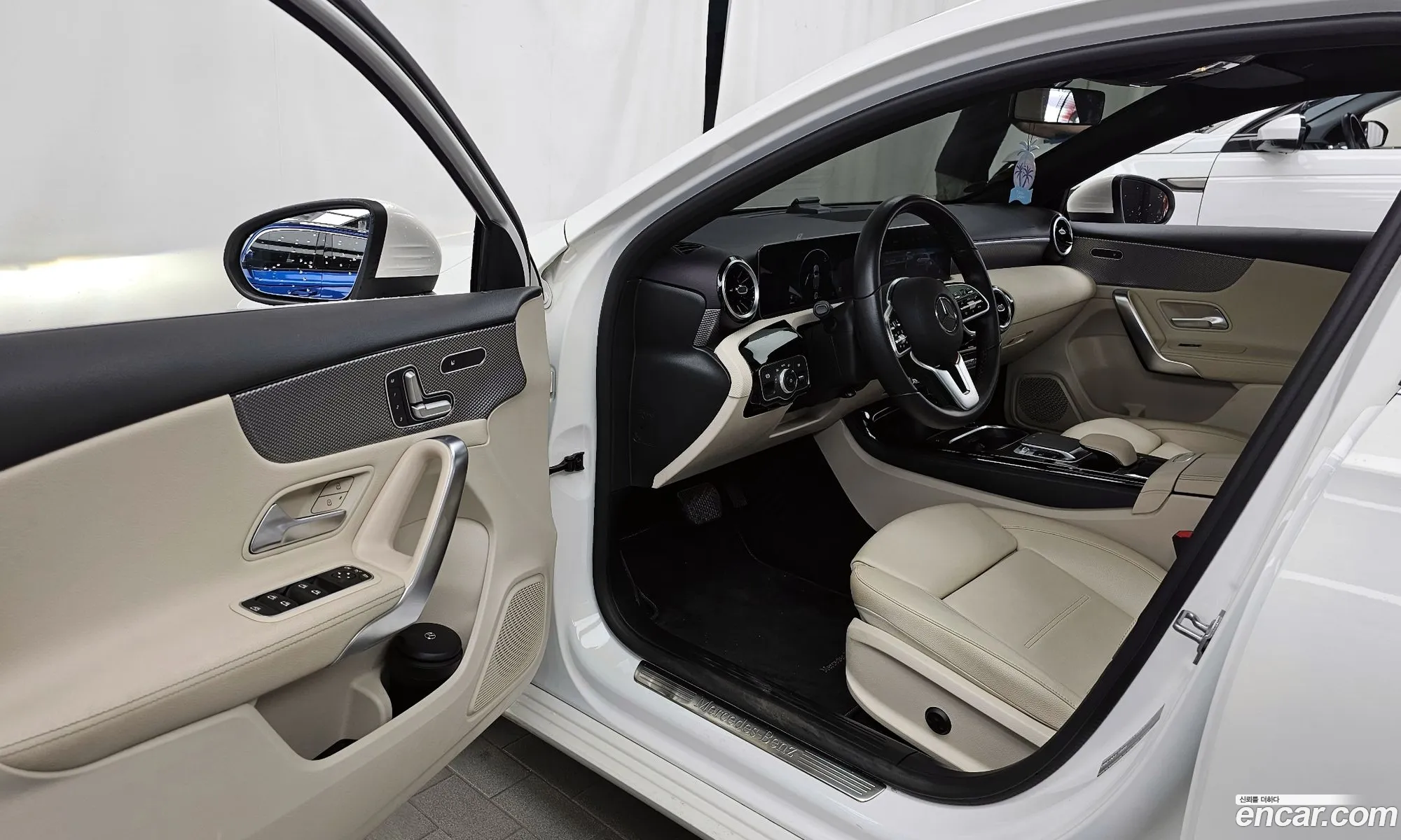 Mercedes-Benz A-Class W177 2019 — 16