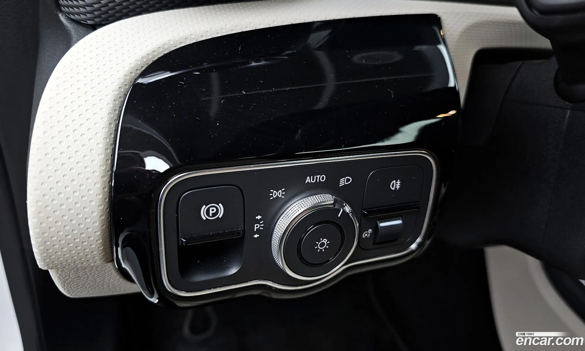 Mercedes-Benz A-Class W177 2019 — 24