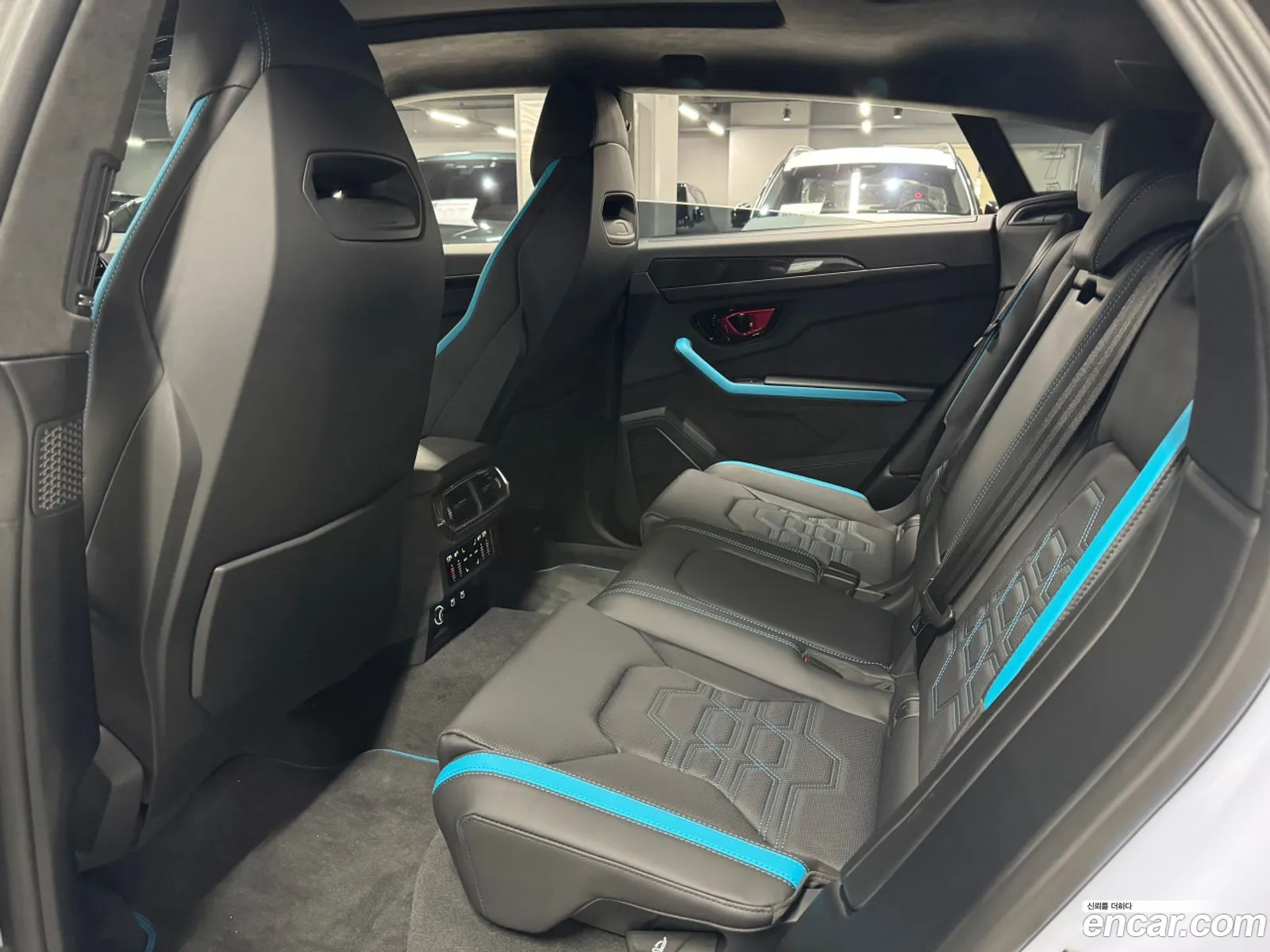 Lamborghini Urus 2025 — 16