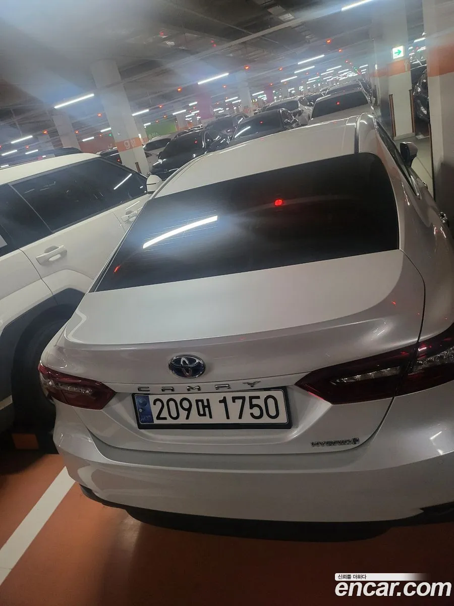 Toyota Camry 2024 — 3