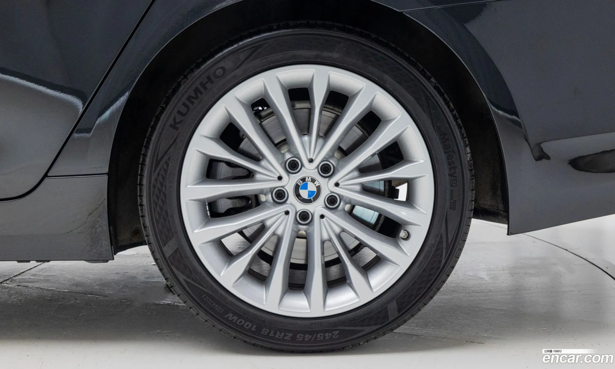 BMW 5 Series 2021 — 10