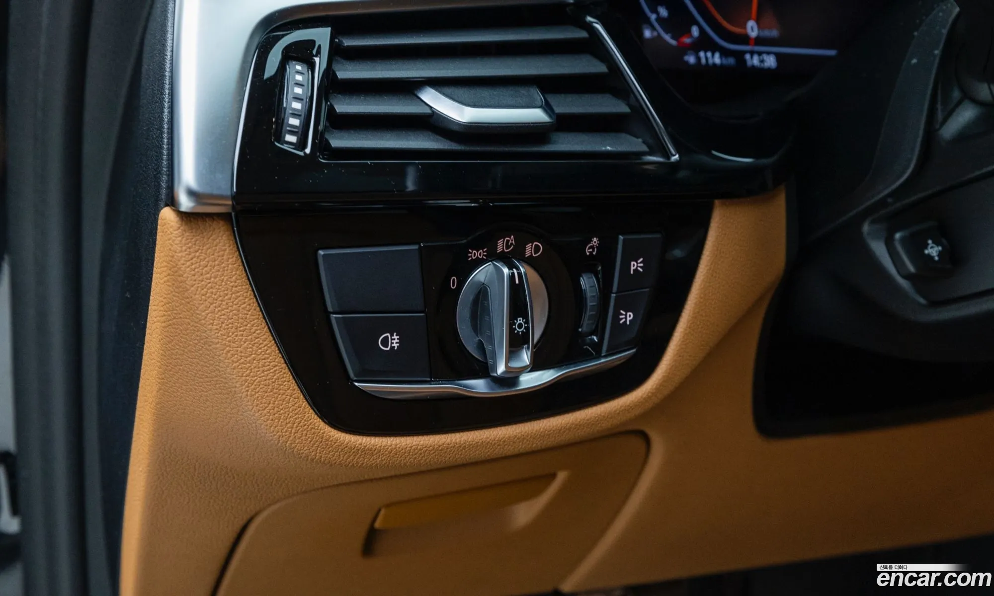 BMW 5 Series 2021 — 12