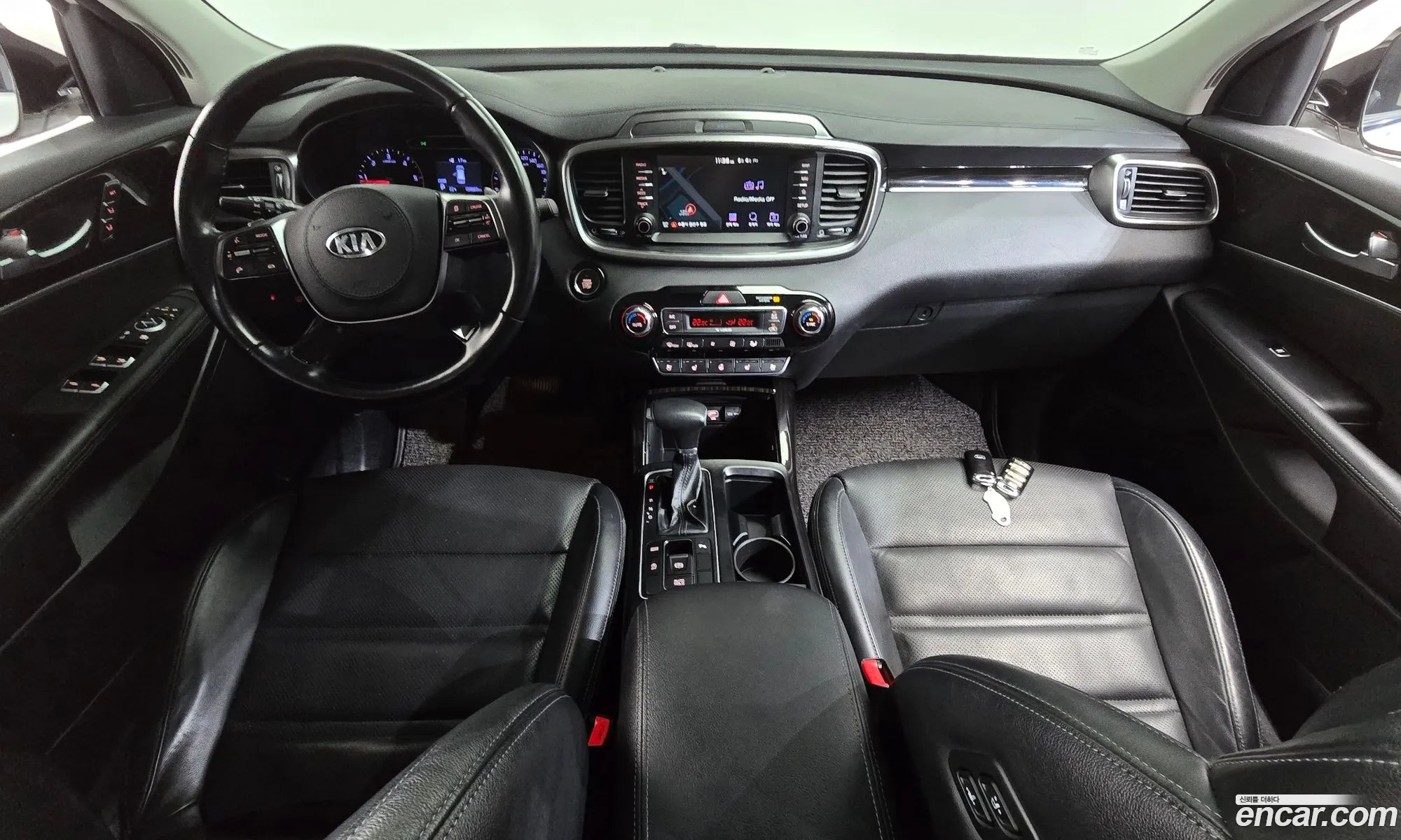 Kia Sorento 2018 KNAPH81BBJA459543 — 2
