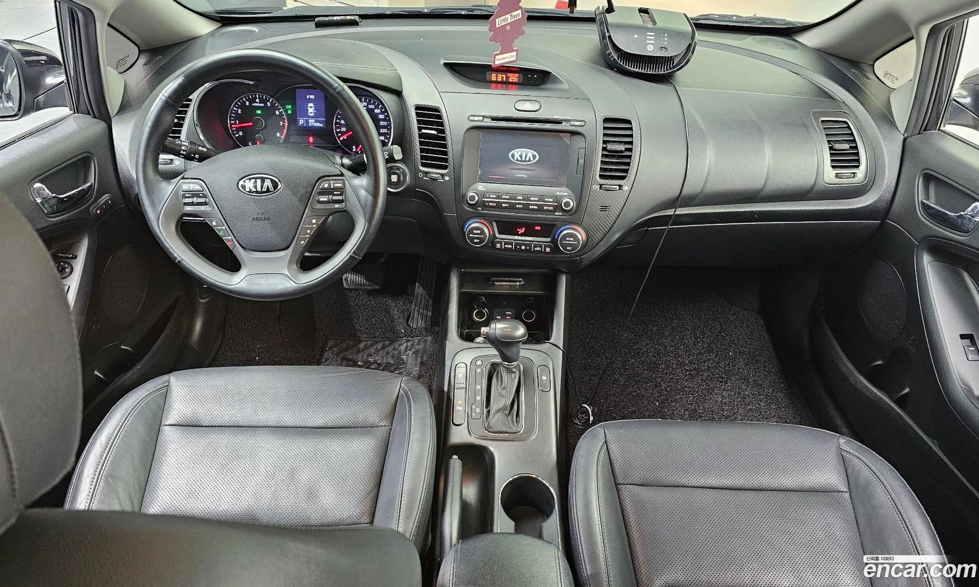 Kia K3 2015 — 2