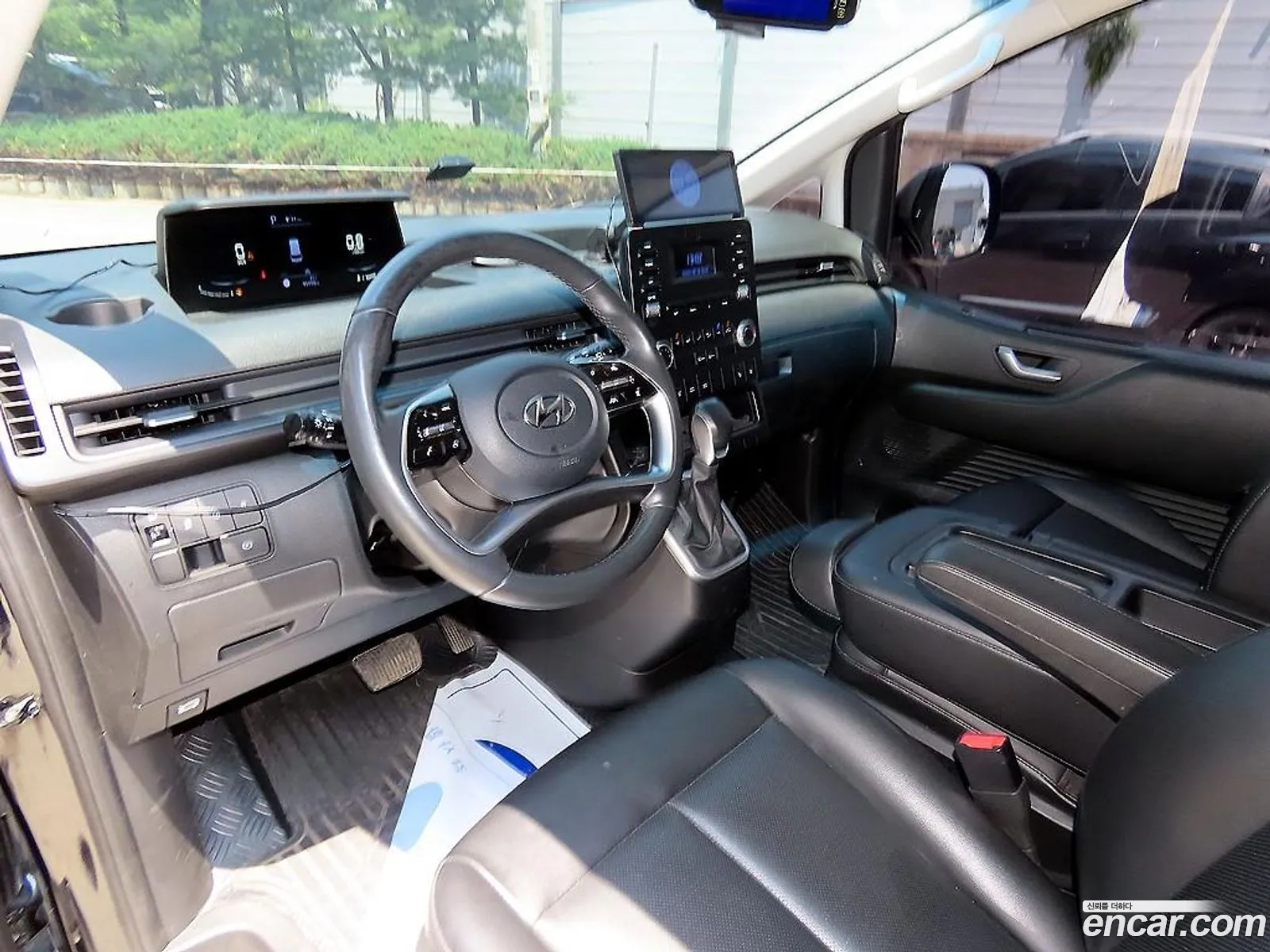 Hyundai Staria 2022 — 4