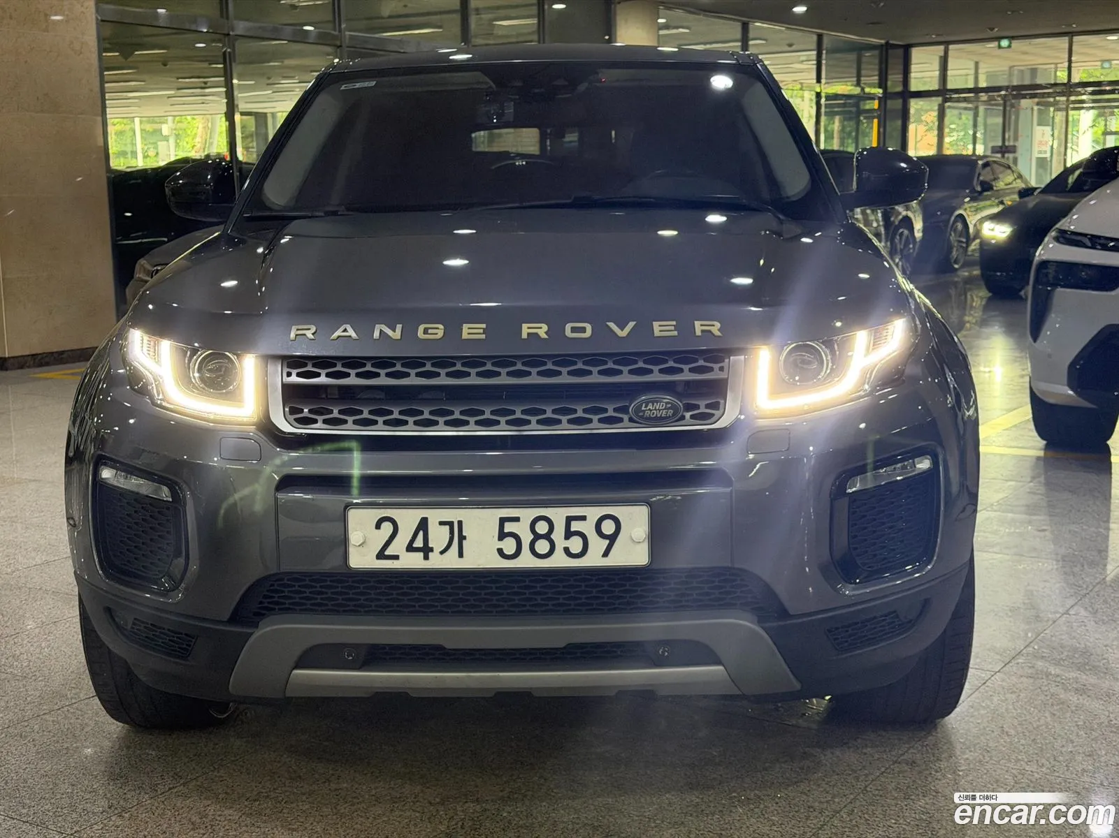 Land Rover Range Rover Evoque 2018 — 17