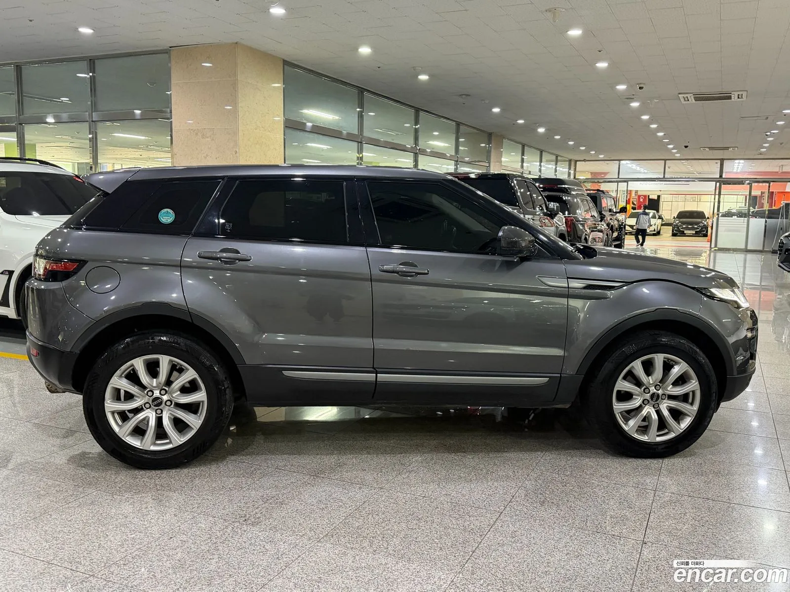 Land Rover Range Rover Evoque 2018 — 9