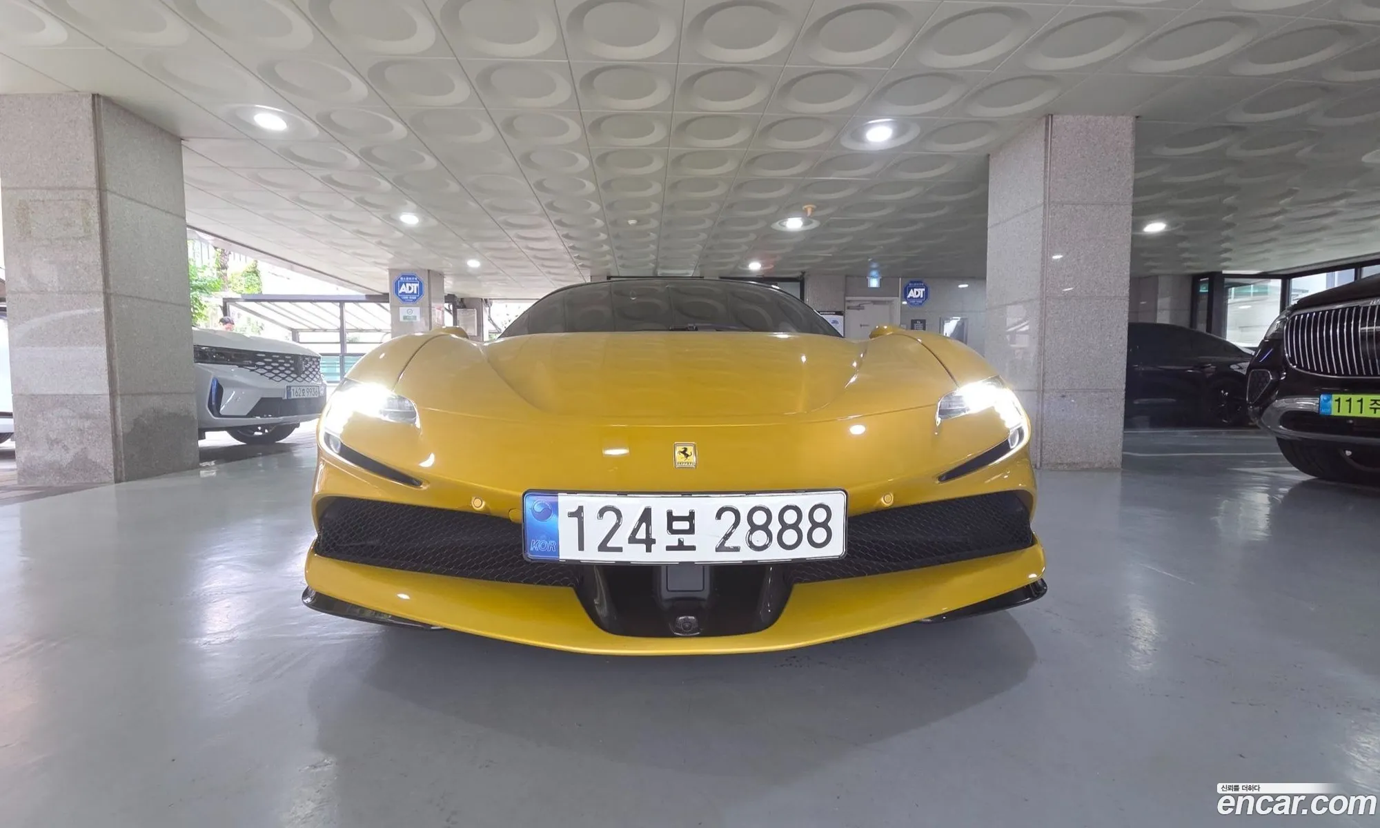 Ferrari SF90 Spider