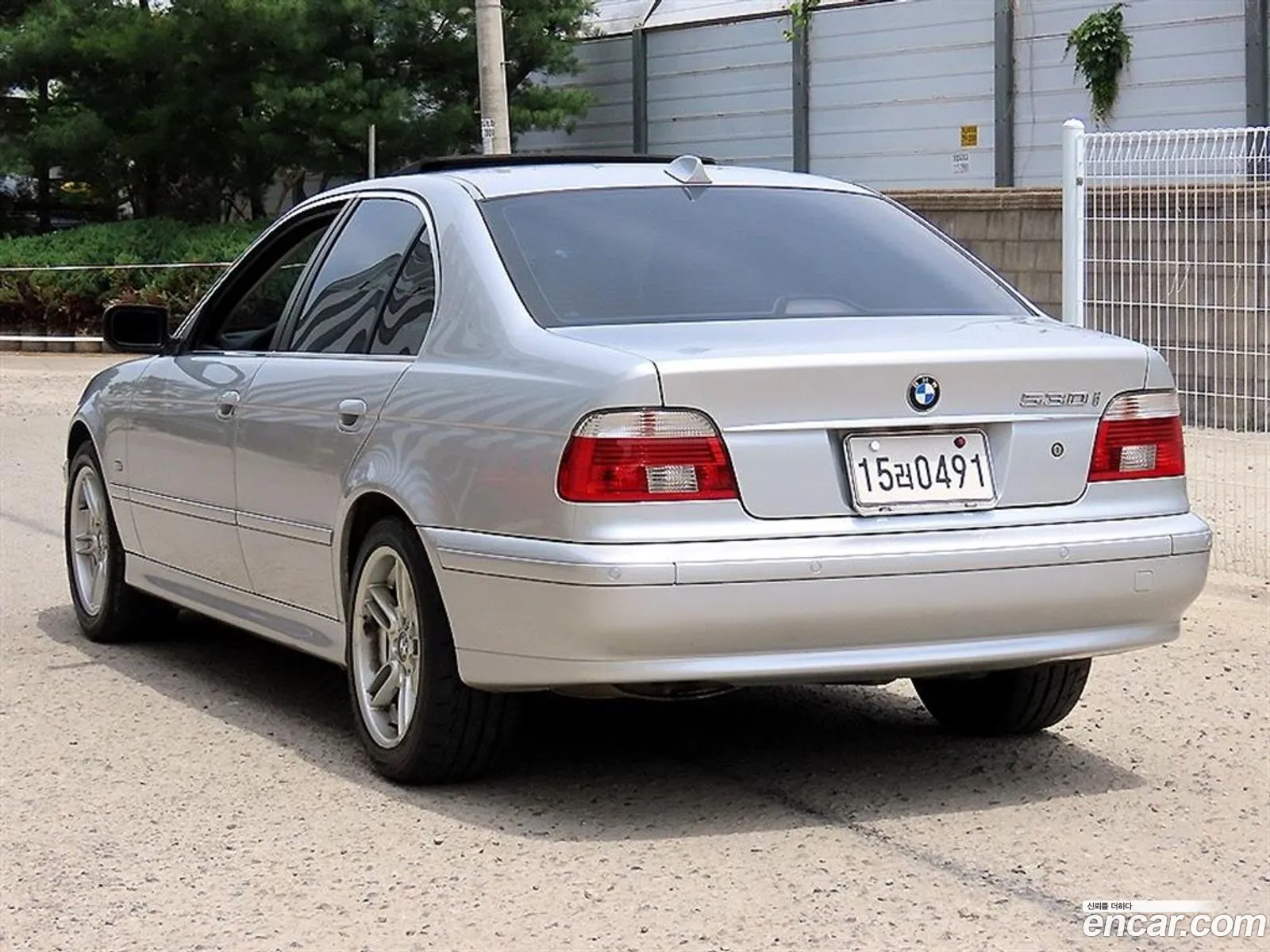 BMW 5 Series 2002 — 5