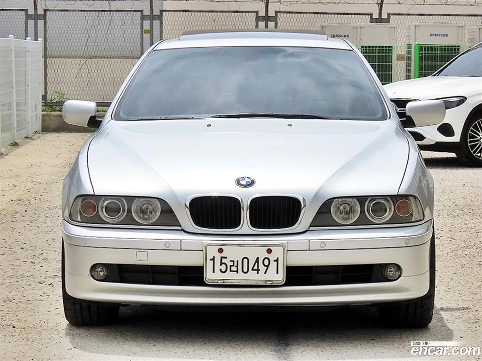 BMW 5 Series 2002 — 17