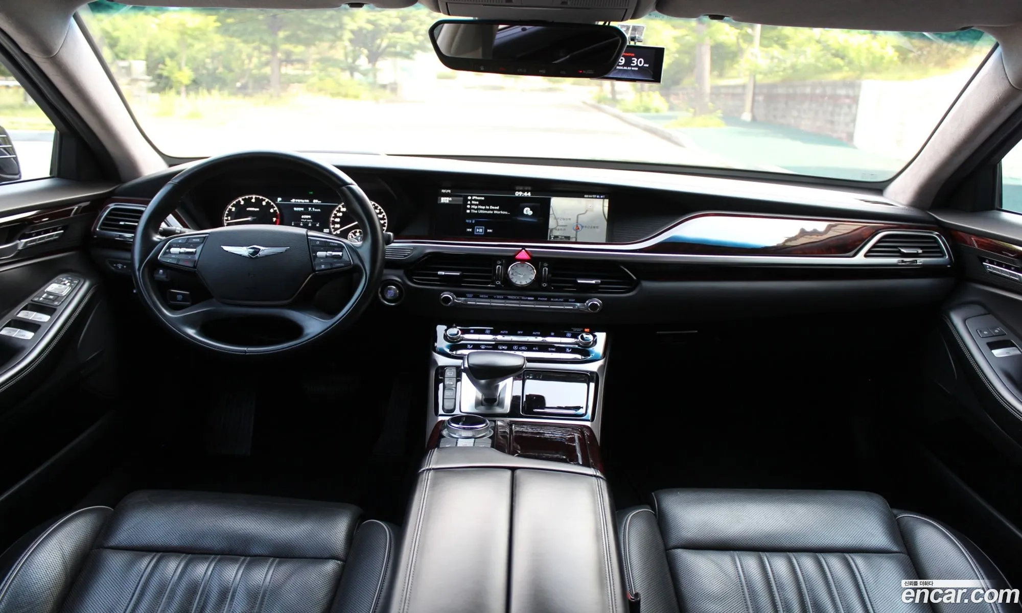 Genesis EQ900 2016 — 4