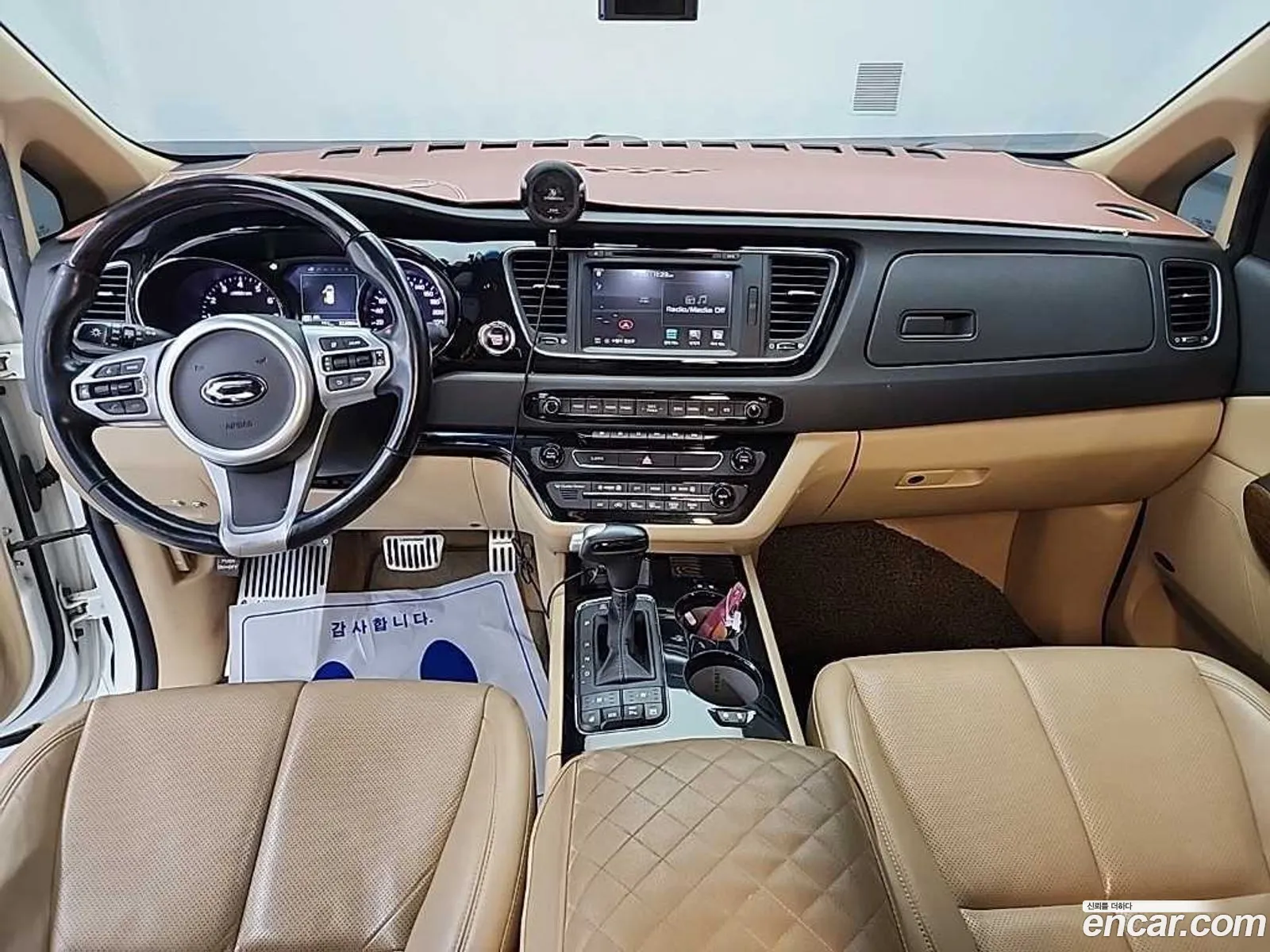 Kia Carnival 2016 — 2
