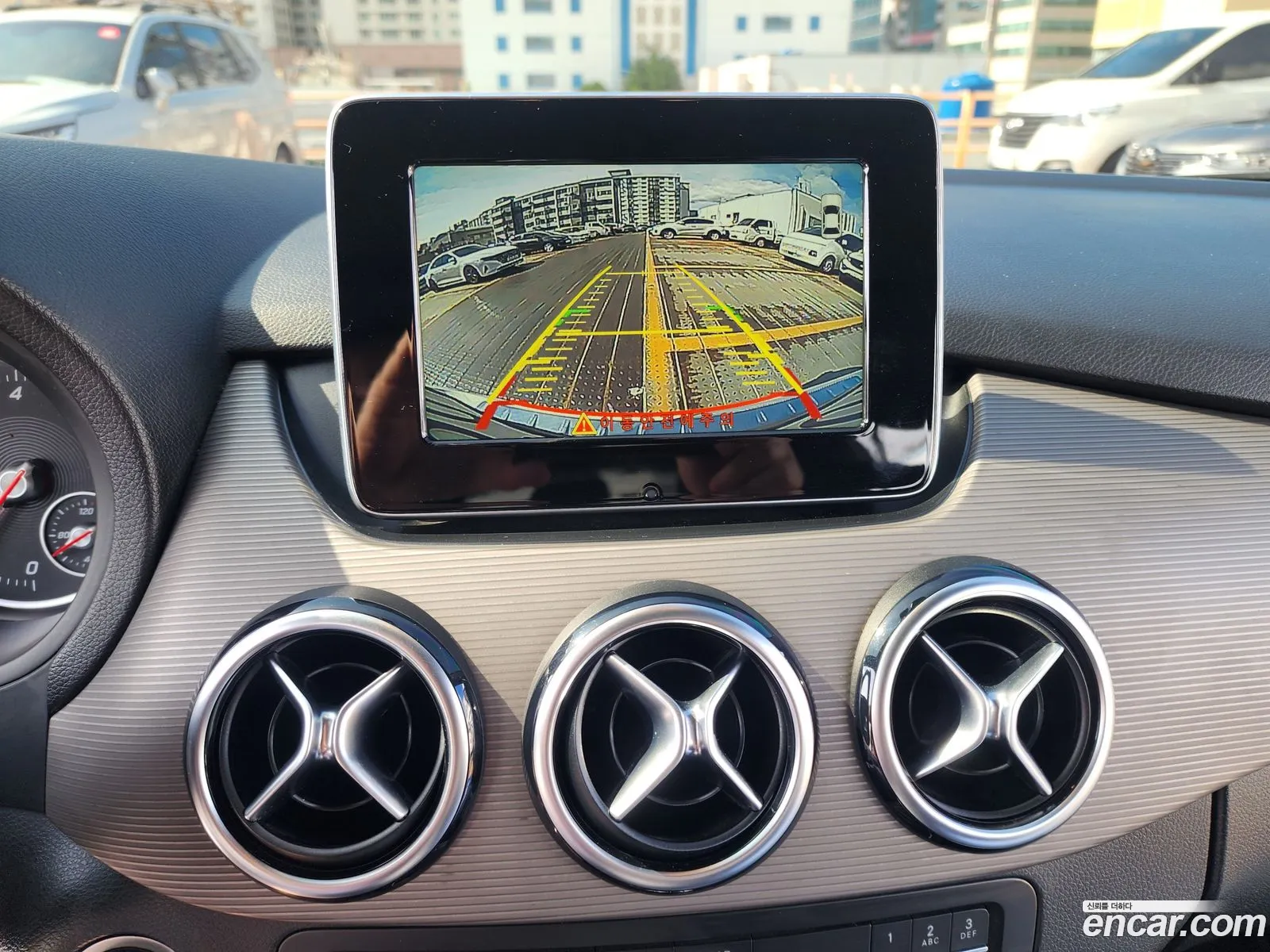Mercedes-Benz B-Class W246 2016 — 14