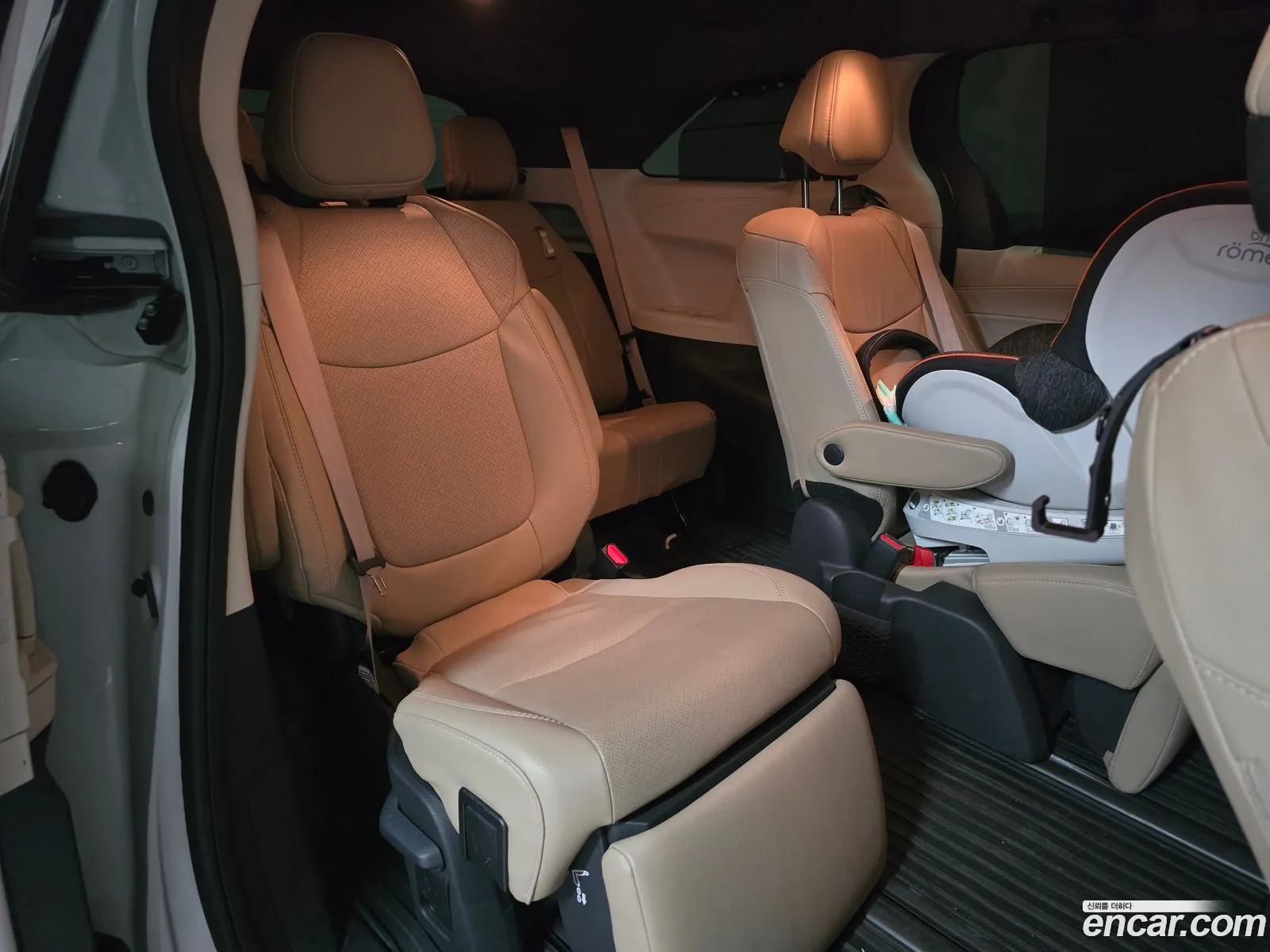 Toyota Sienna 2024 — 6