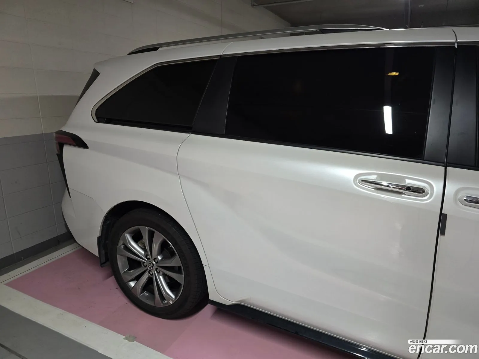 Toyota Sienna 2024 — 4