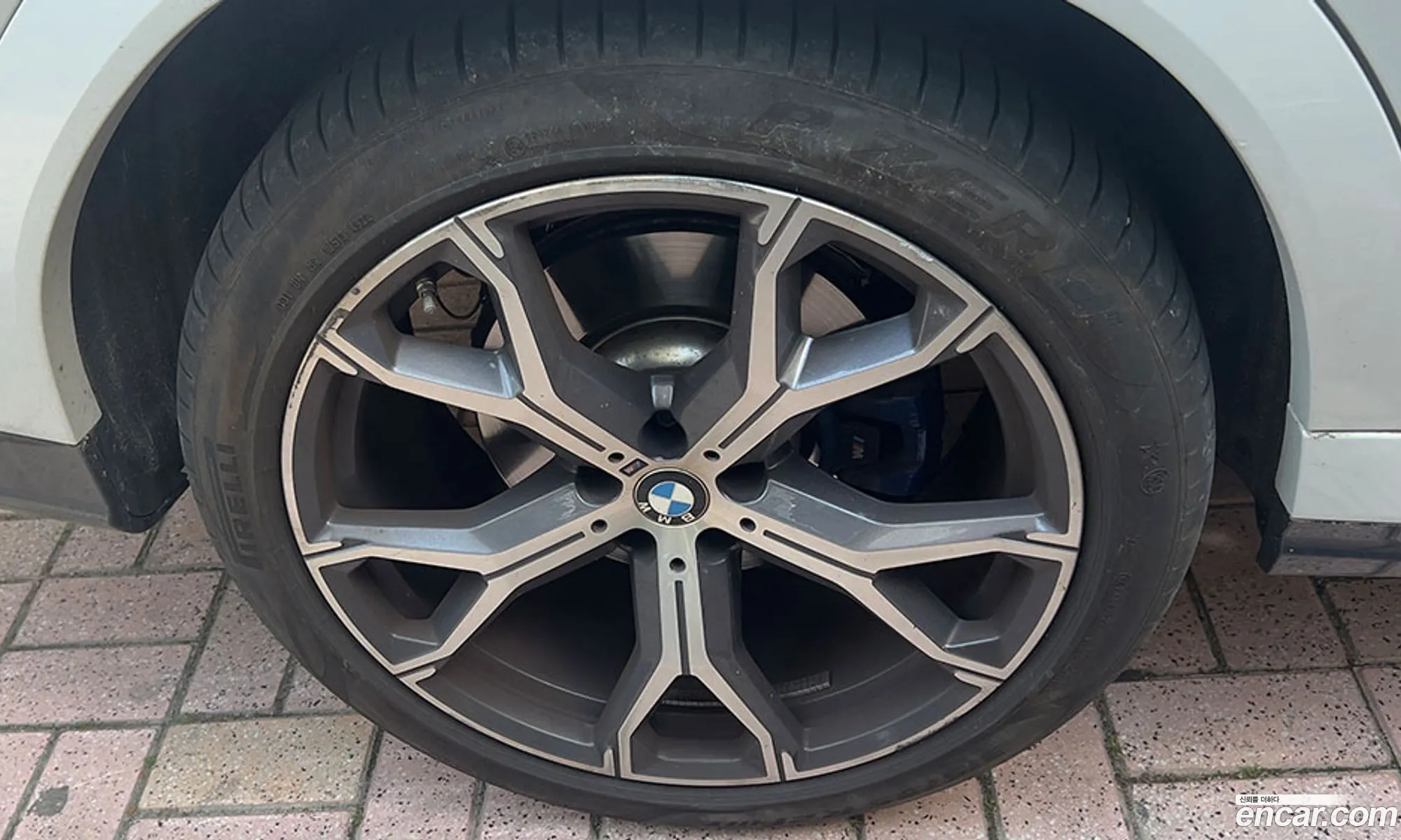 BMW X6 2023 — 16