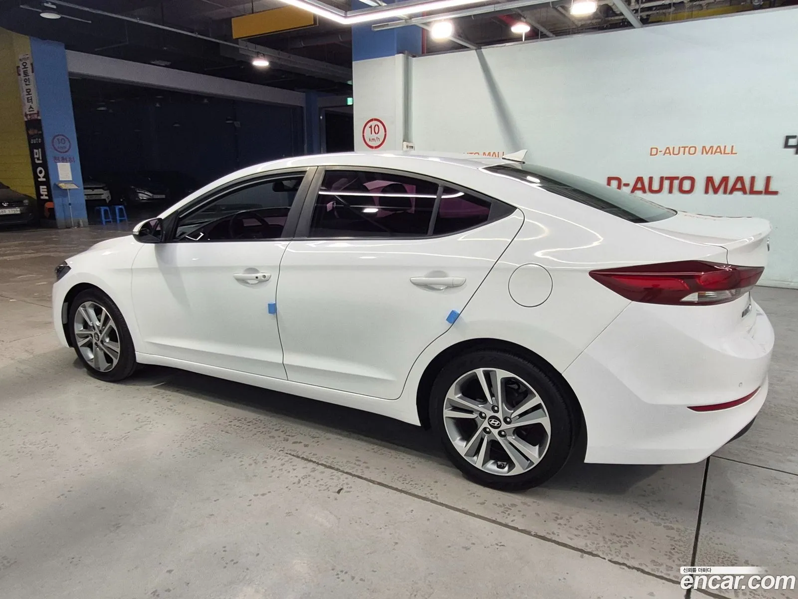 Hyundai Elantra AD 2018 — 4