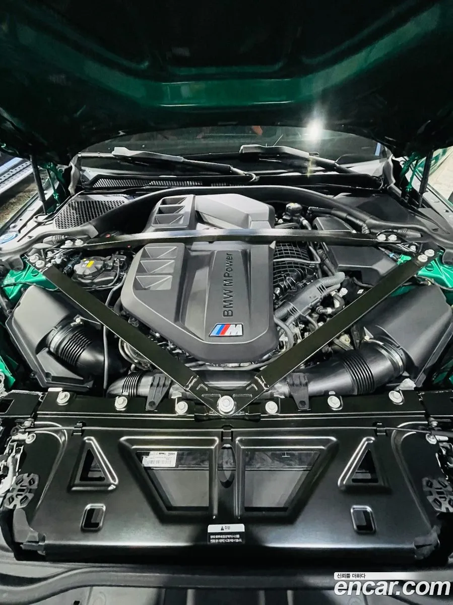 BMW M4 2022 — 4